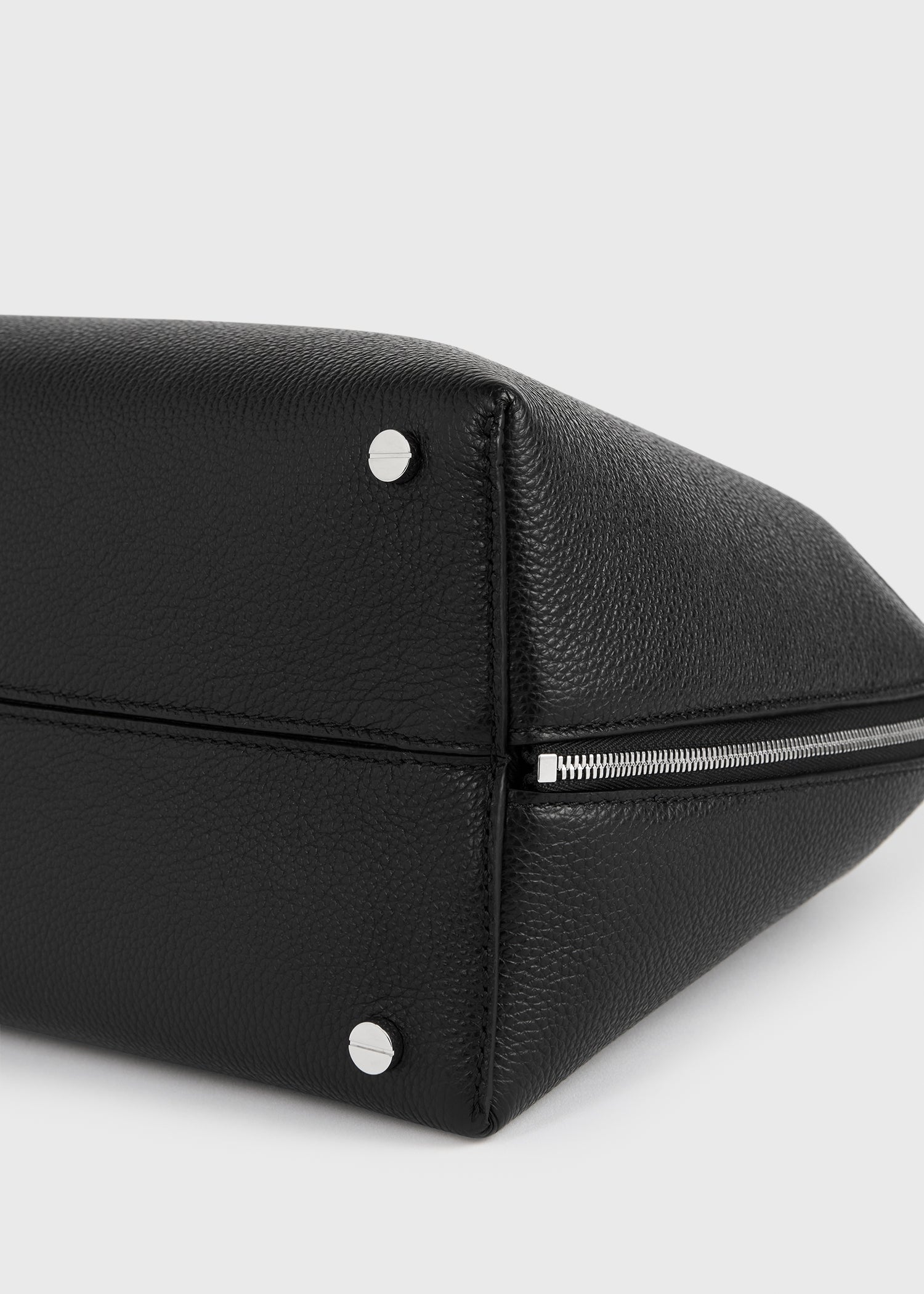 Medium grained-leather day tote black