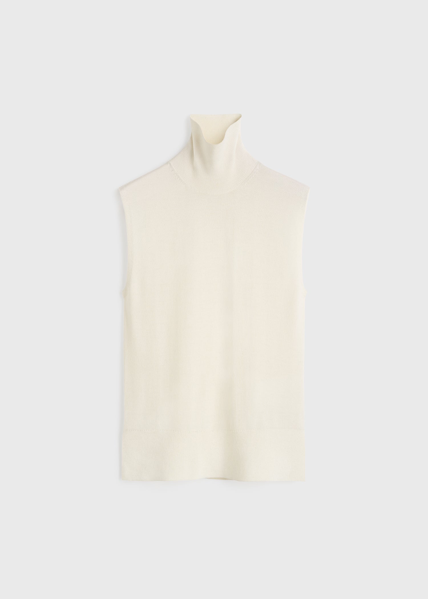 Sleeveless fine turtleneck ecru