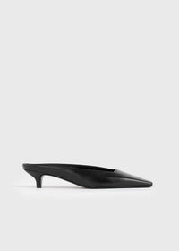Square leather kitten mules black