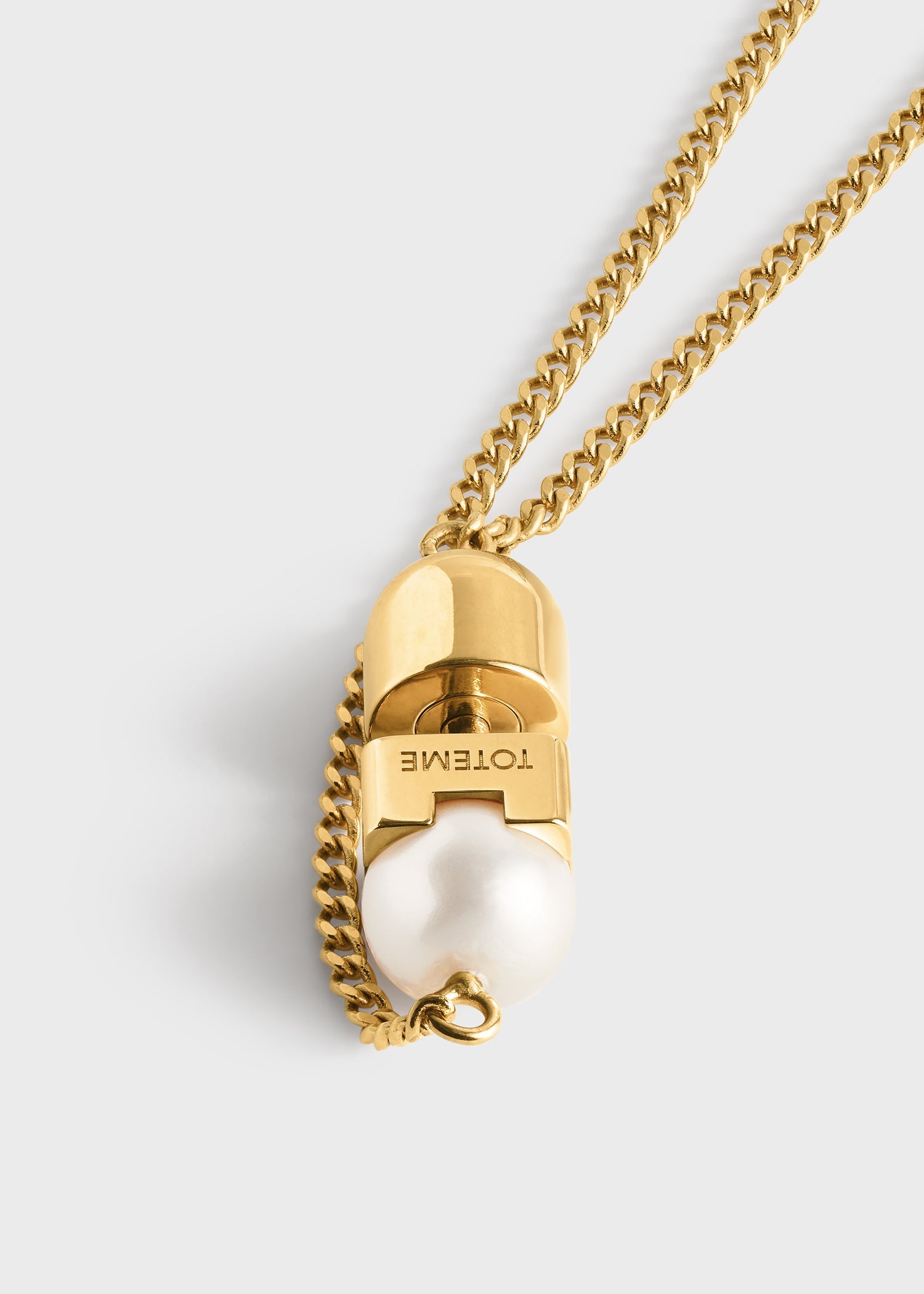 Faux pearl necklace white