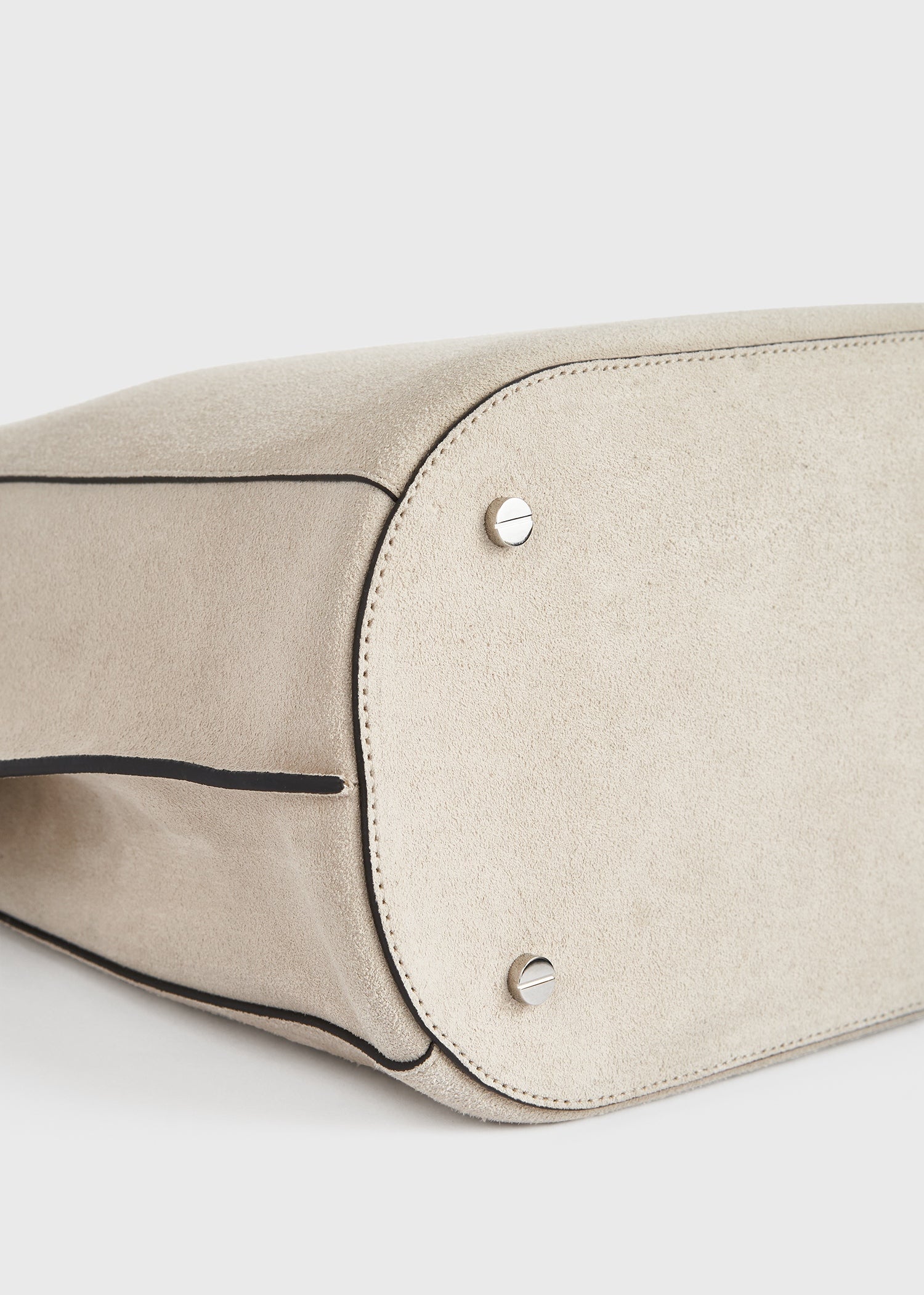 Belted suede bucket bag pearl