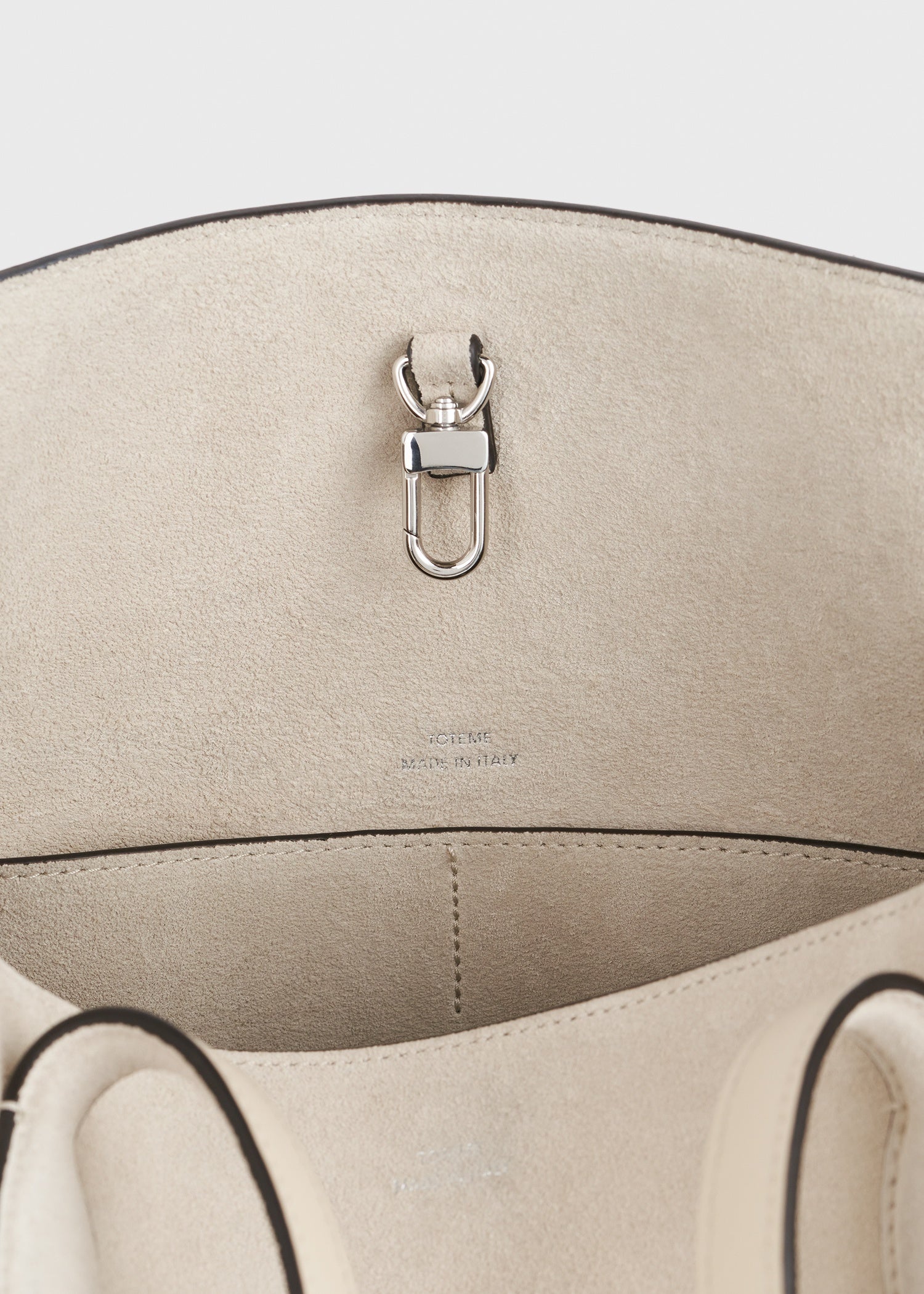 Suede lounge tote pearl