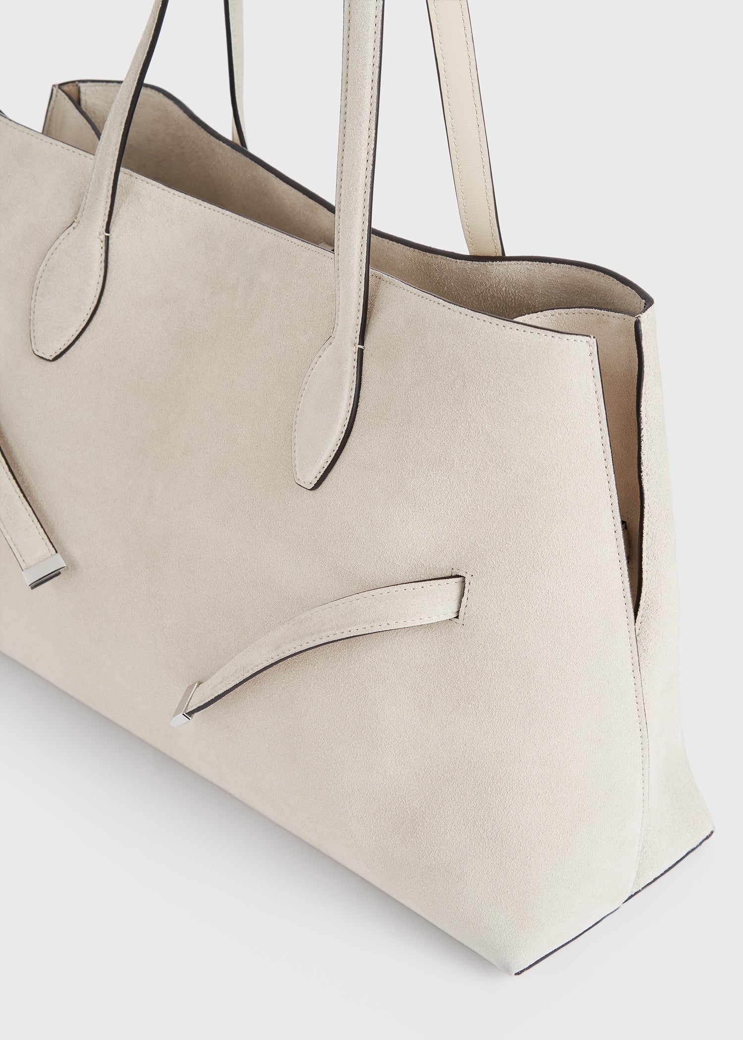 Suede lounge tote pearl