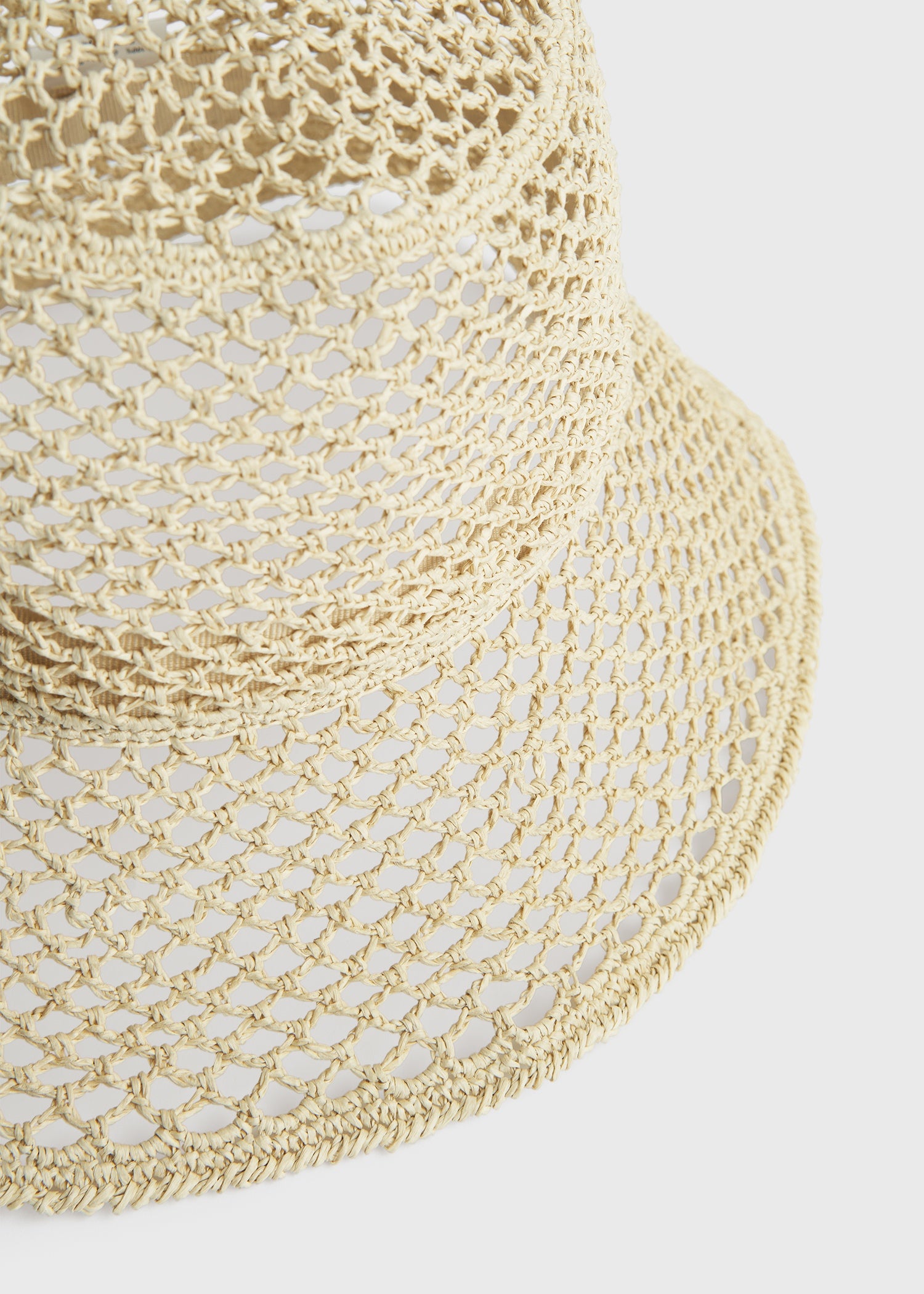 Crochet hat vanilla