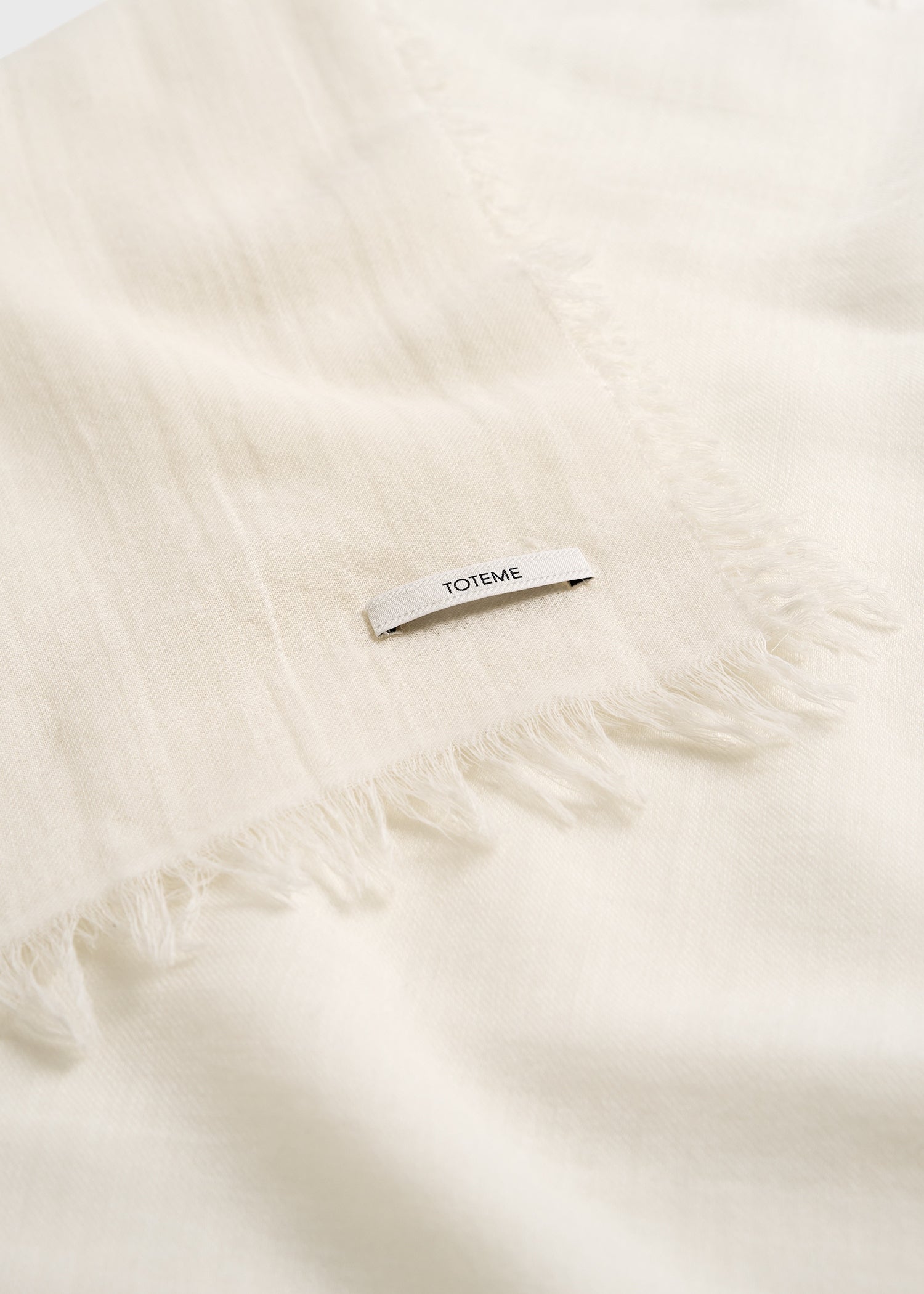 Light wool blanket scarf off-white