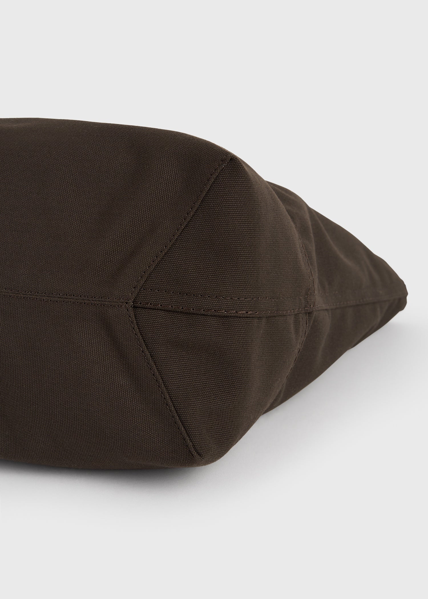 Beach tote dark brown