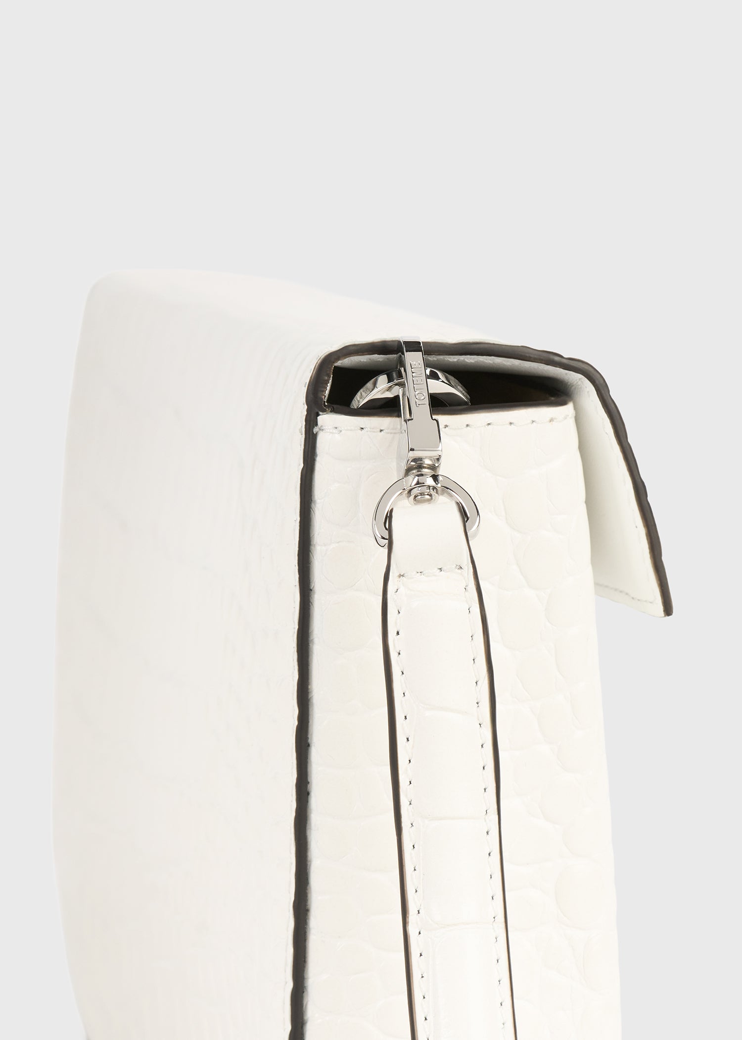 Clip croco-embossed clutch off-white