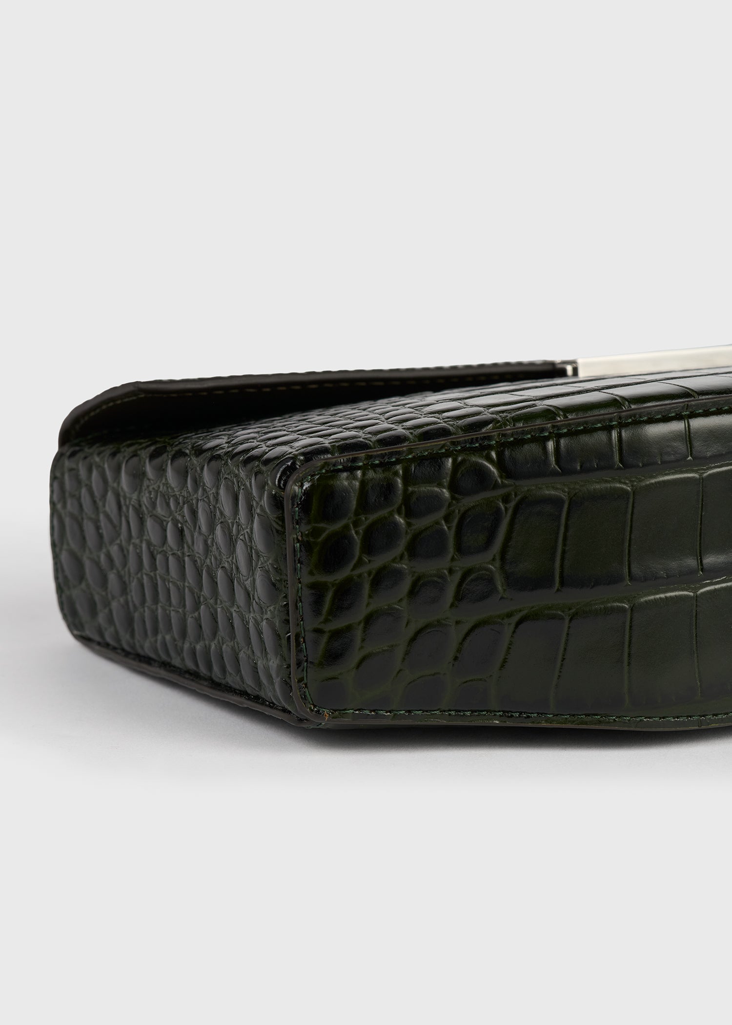 Clip croco-embossed clutch dark green