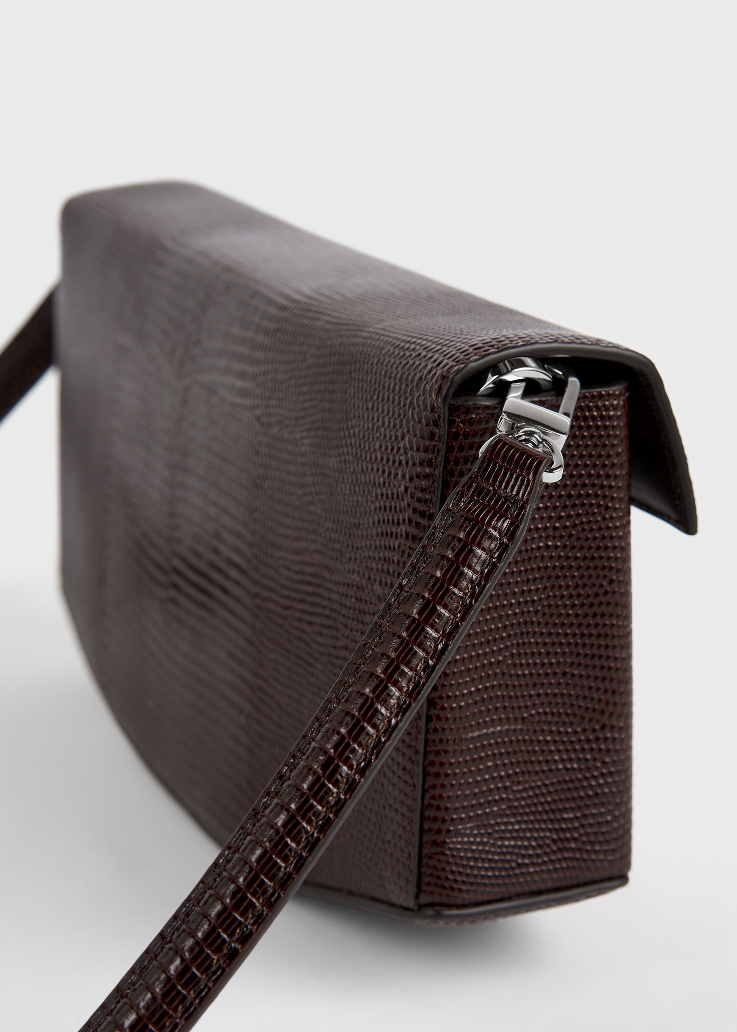 Clip lizard-embossed clutch brown