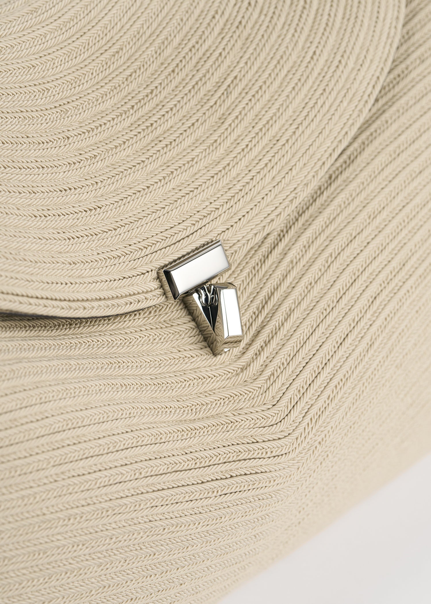 T-lock rope top handle pearl