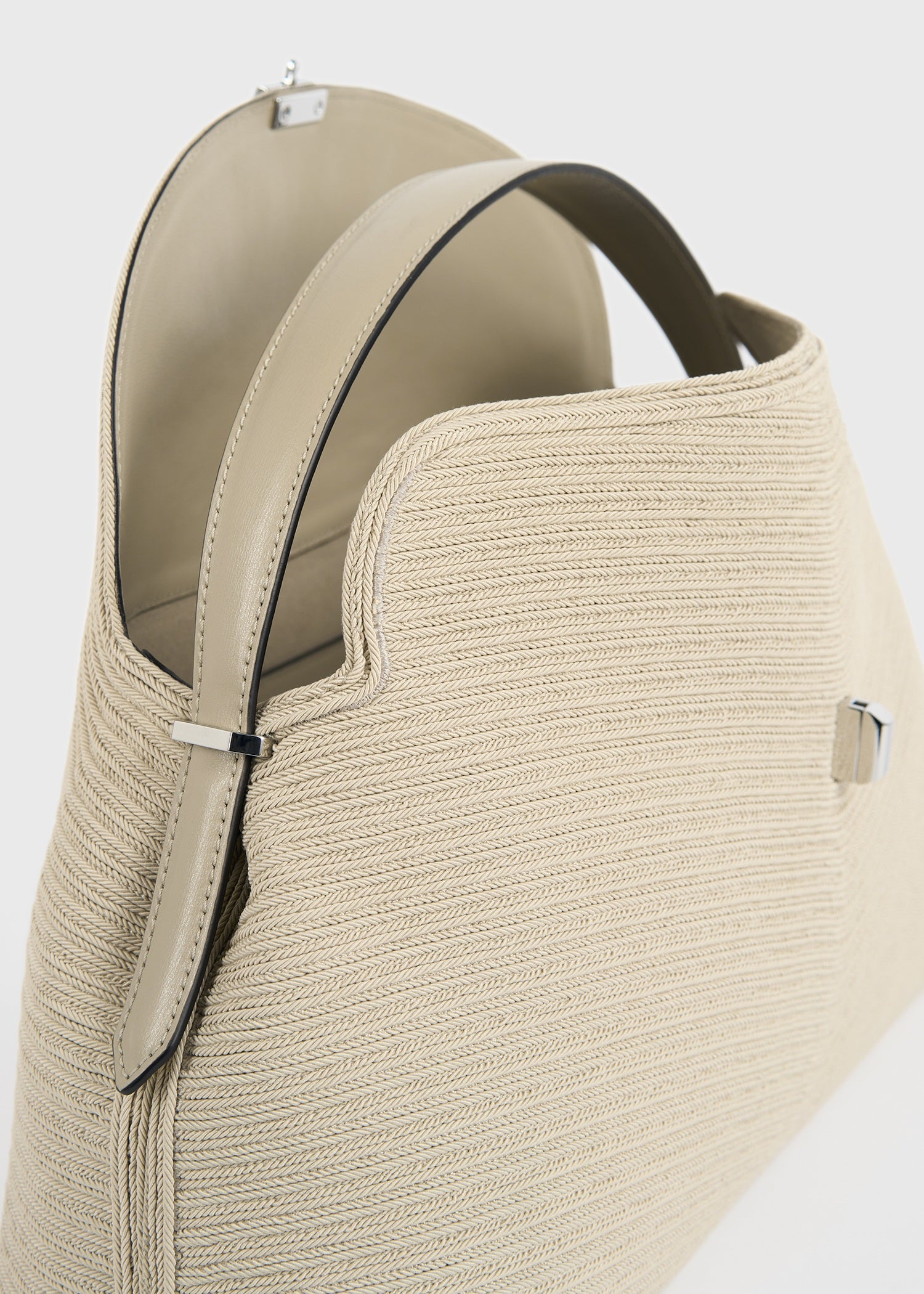 T-lock rope top handle pearl
