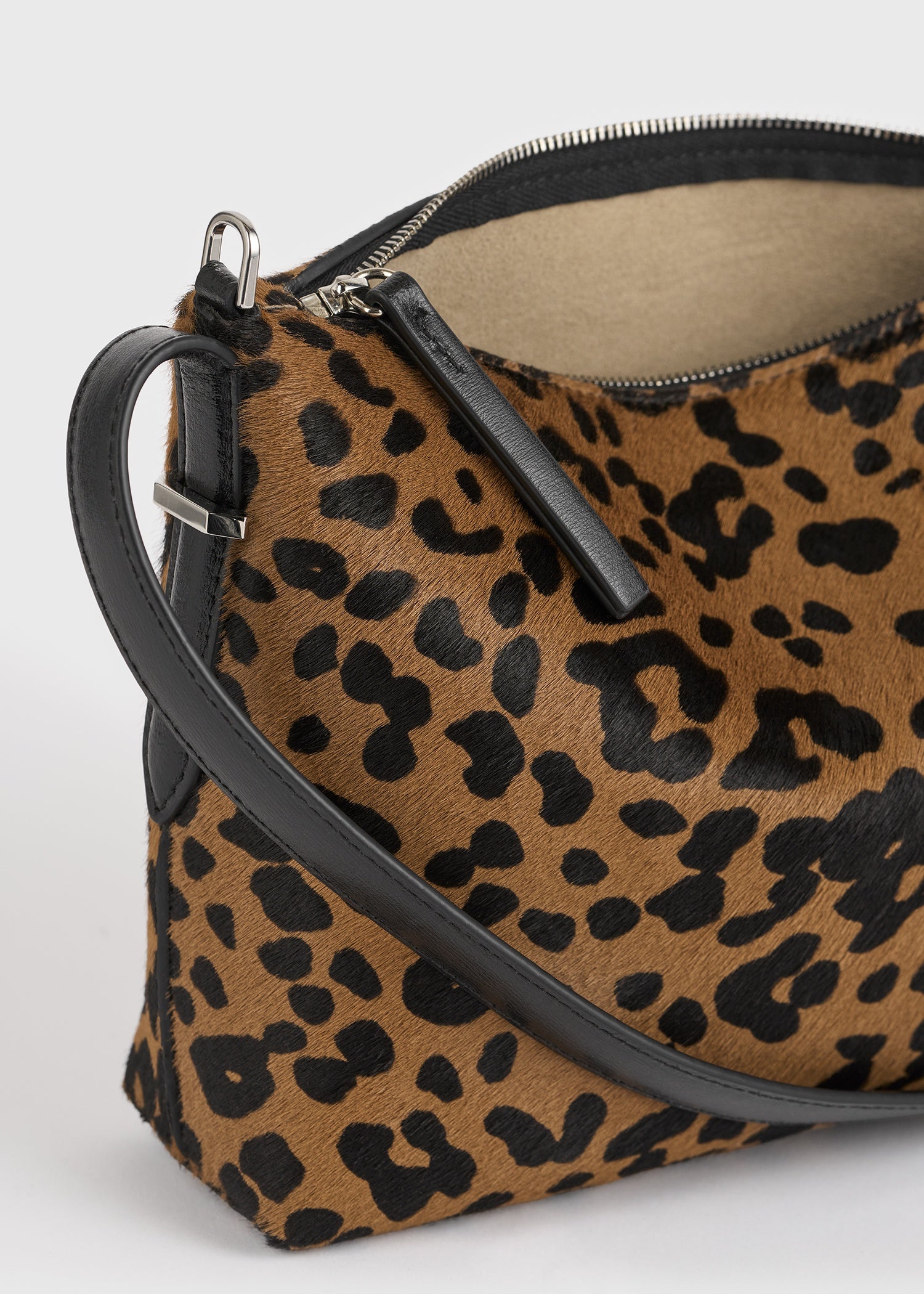 Bevel pony hair wristlet leopard
