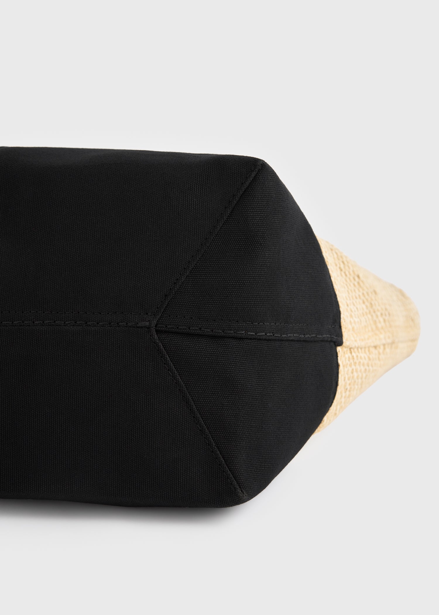 Woven beach tote black/ecru