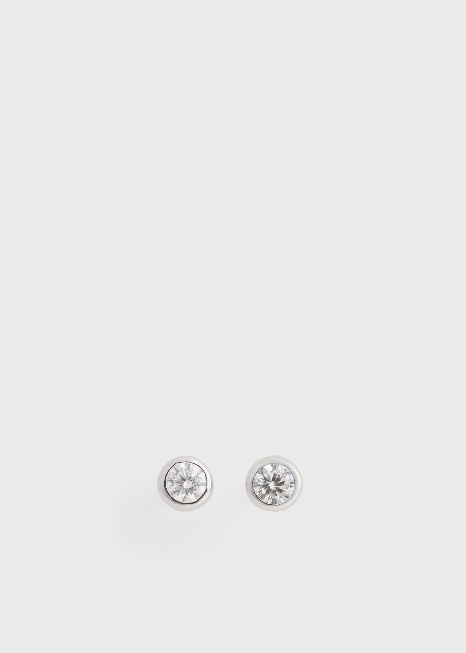 Mini diamond studs silver/white