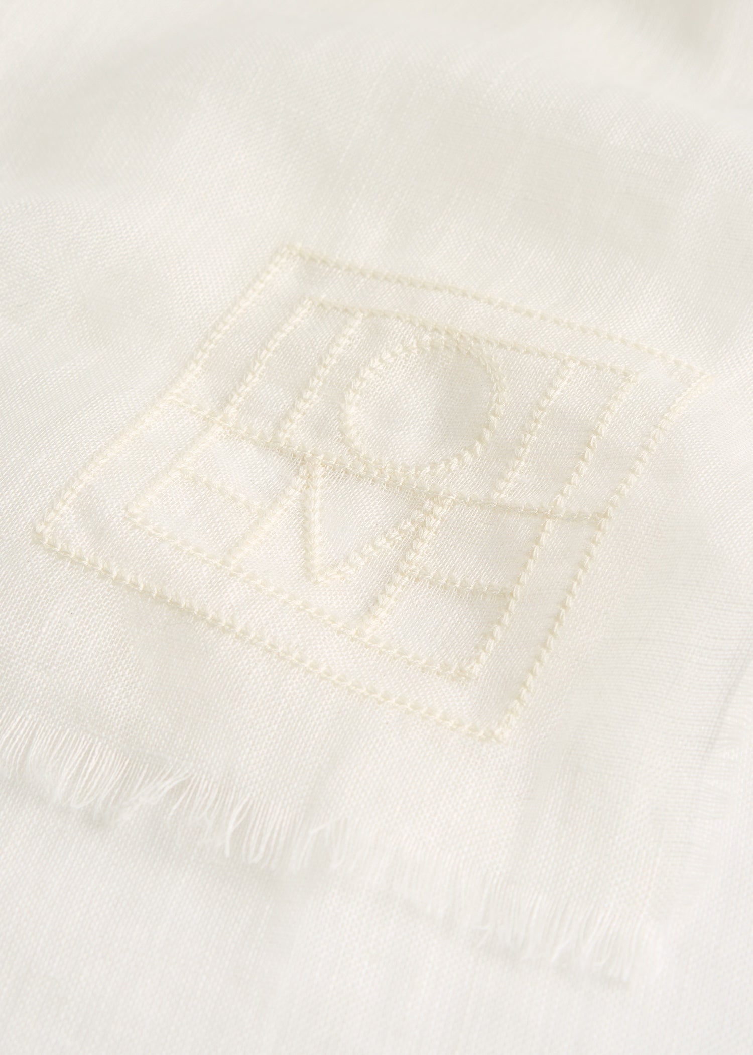Linen sarong white