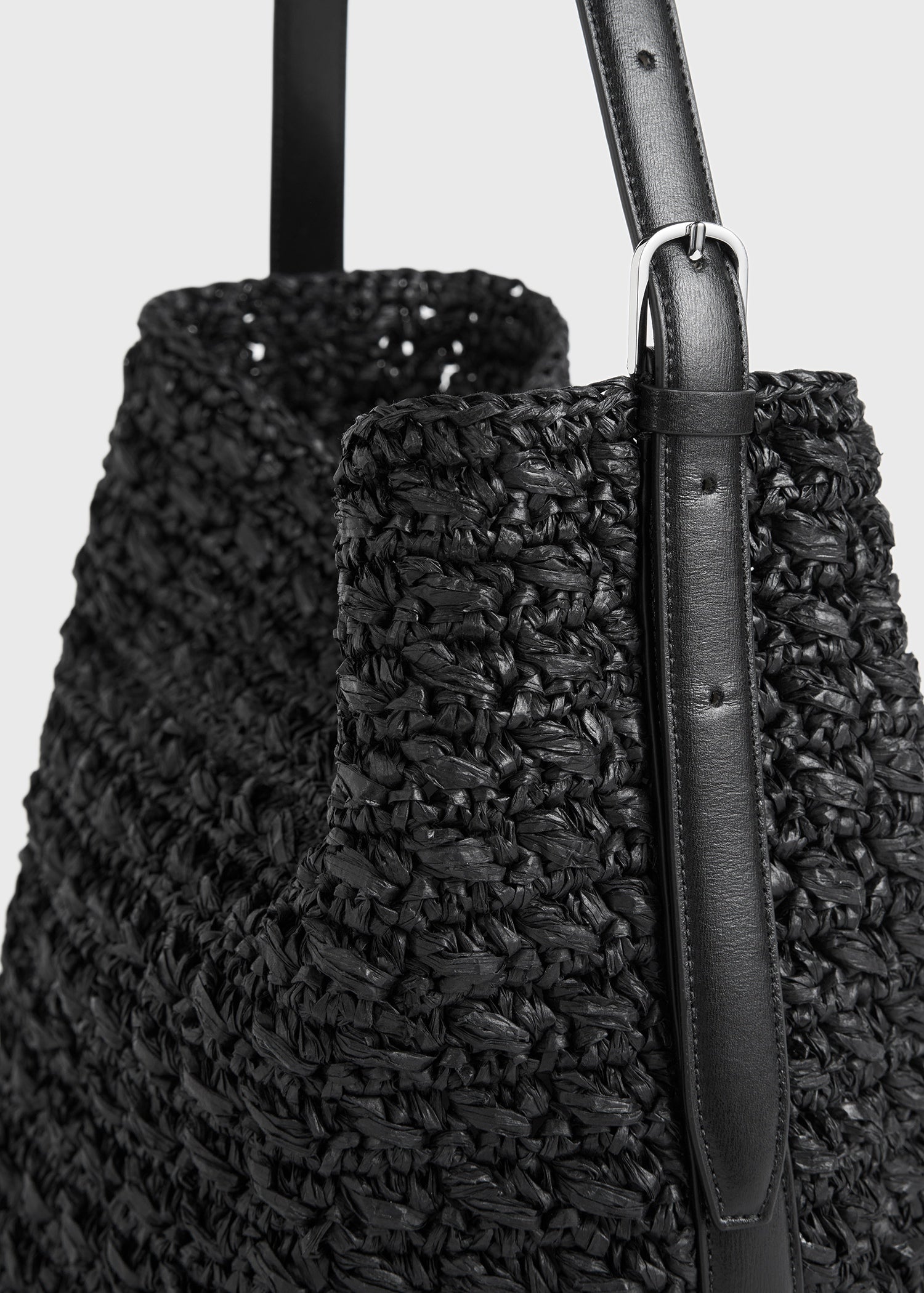 Medium belted paper raffia tote black