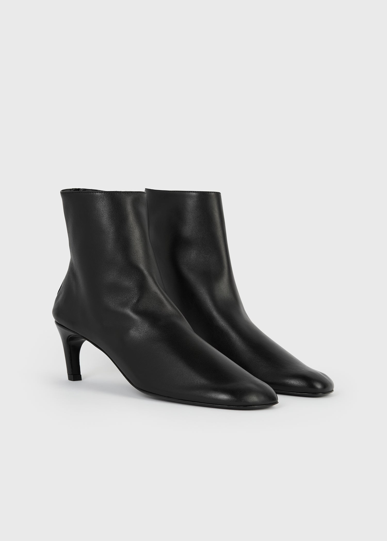 Soft nappa ankle boots black