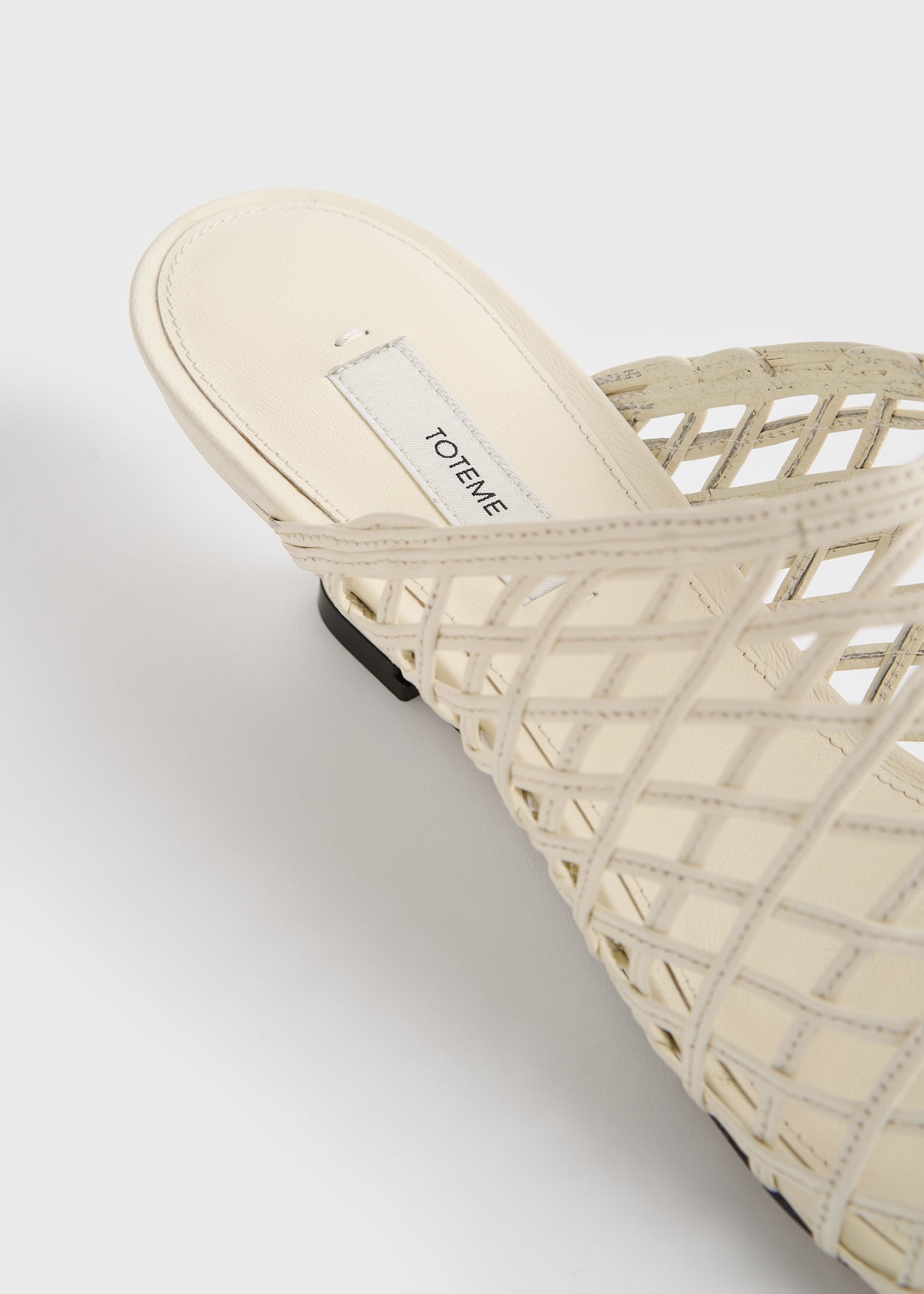 Summer woven mules macadamia