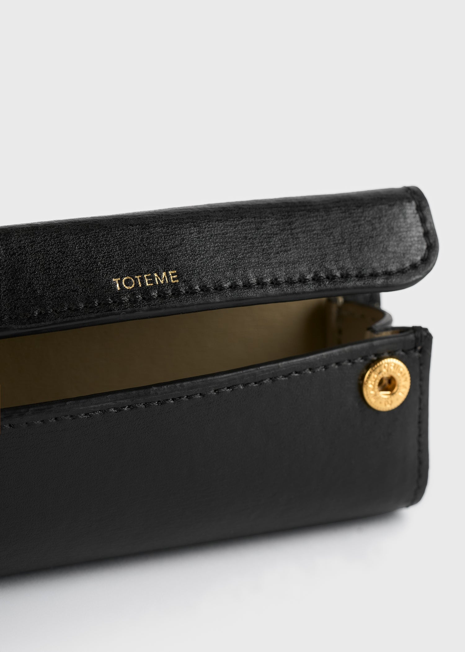 Leather lipstick case black