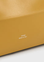 Roam leather tote manuka