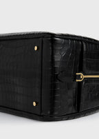 Croco-embossed traveler black