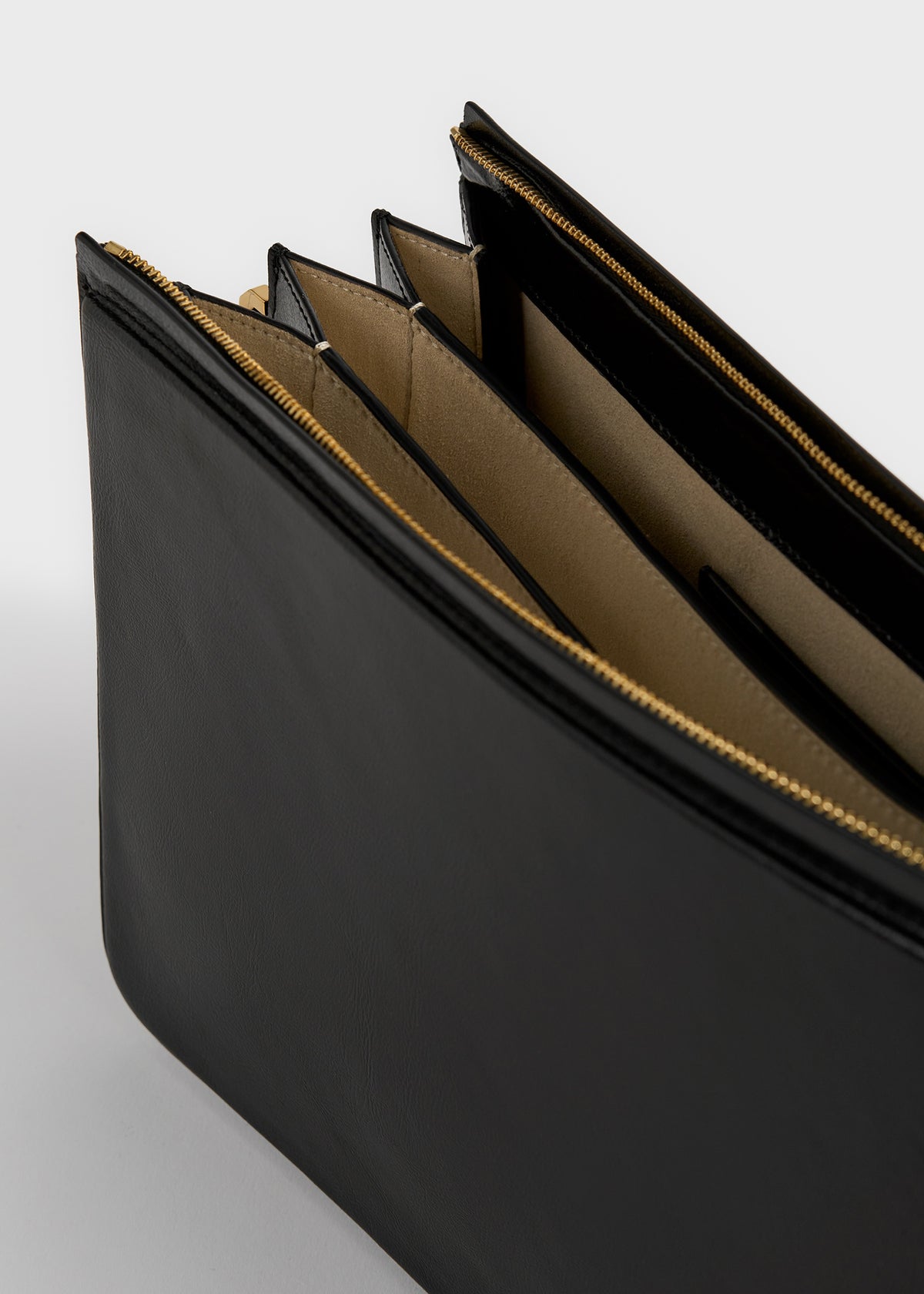 Fivefold glossed leather shoulder black