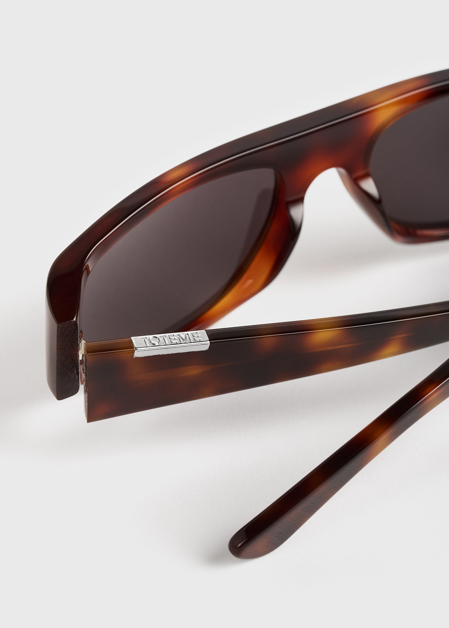 Shield sunglasses dark havana