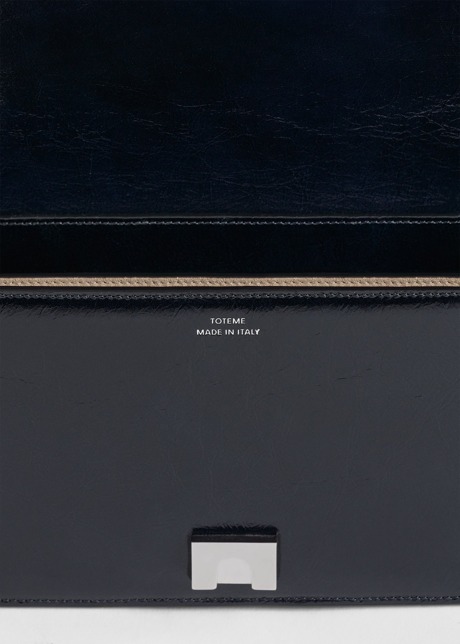 Mini T-flap naplack bag navy
