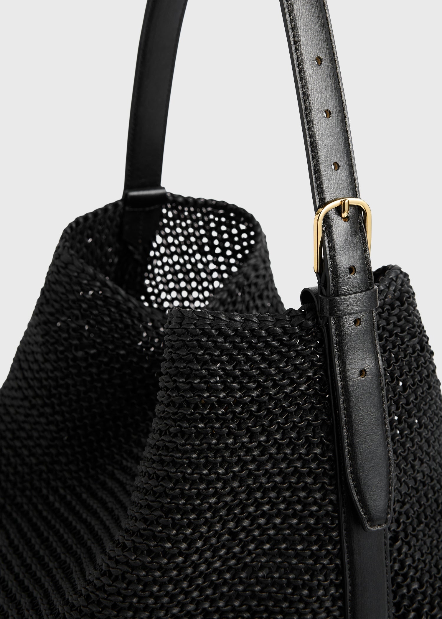 Belted woven-leather tote black – TOTEME