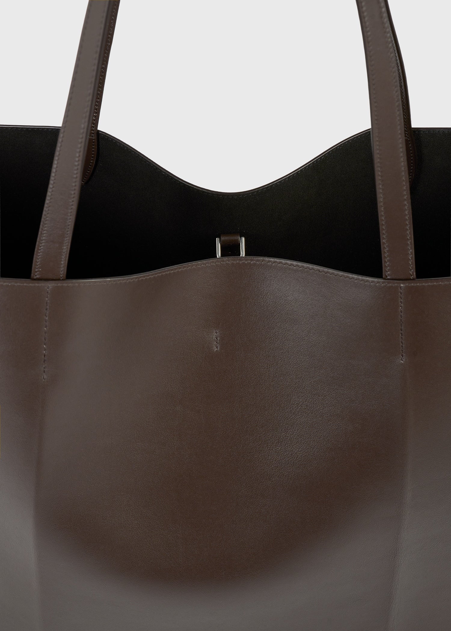 Roam leather tote brown