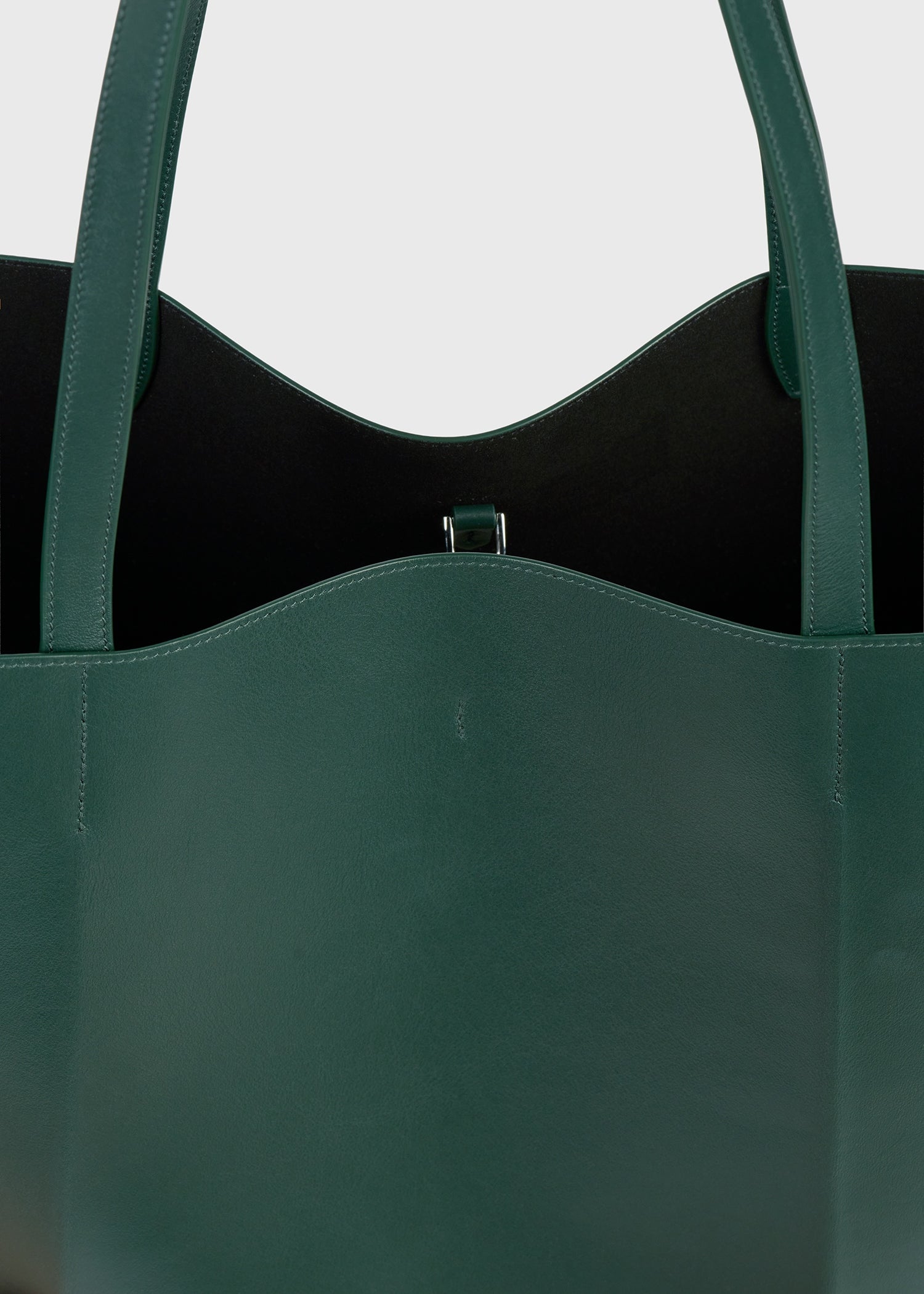 Roam leather tote dark green
