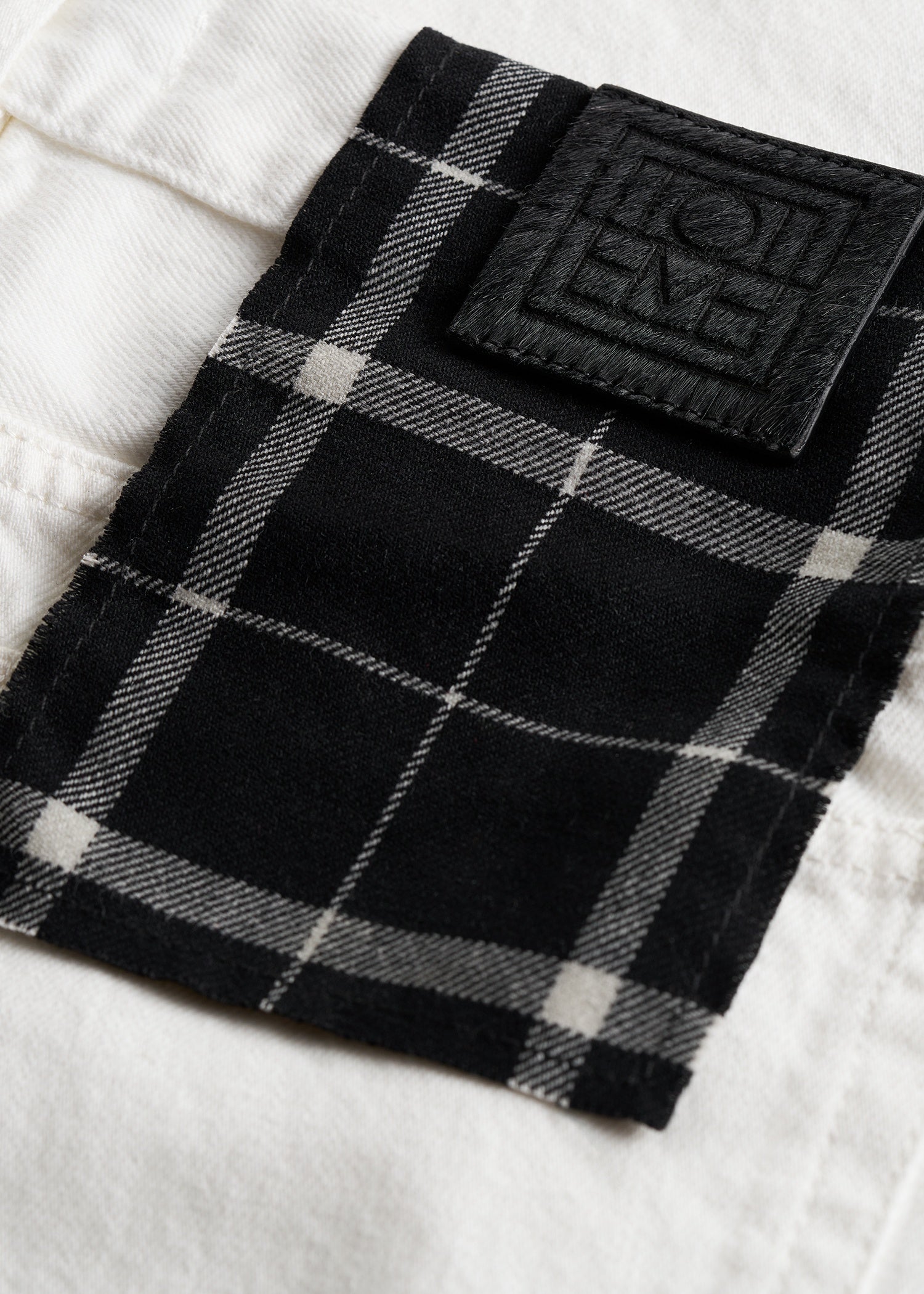 Low straight denim white