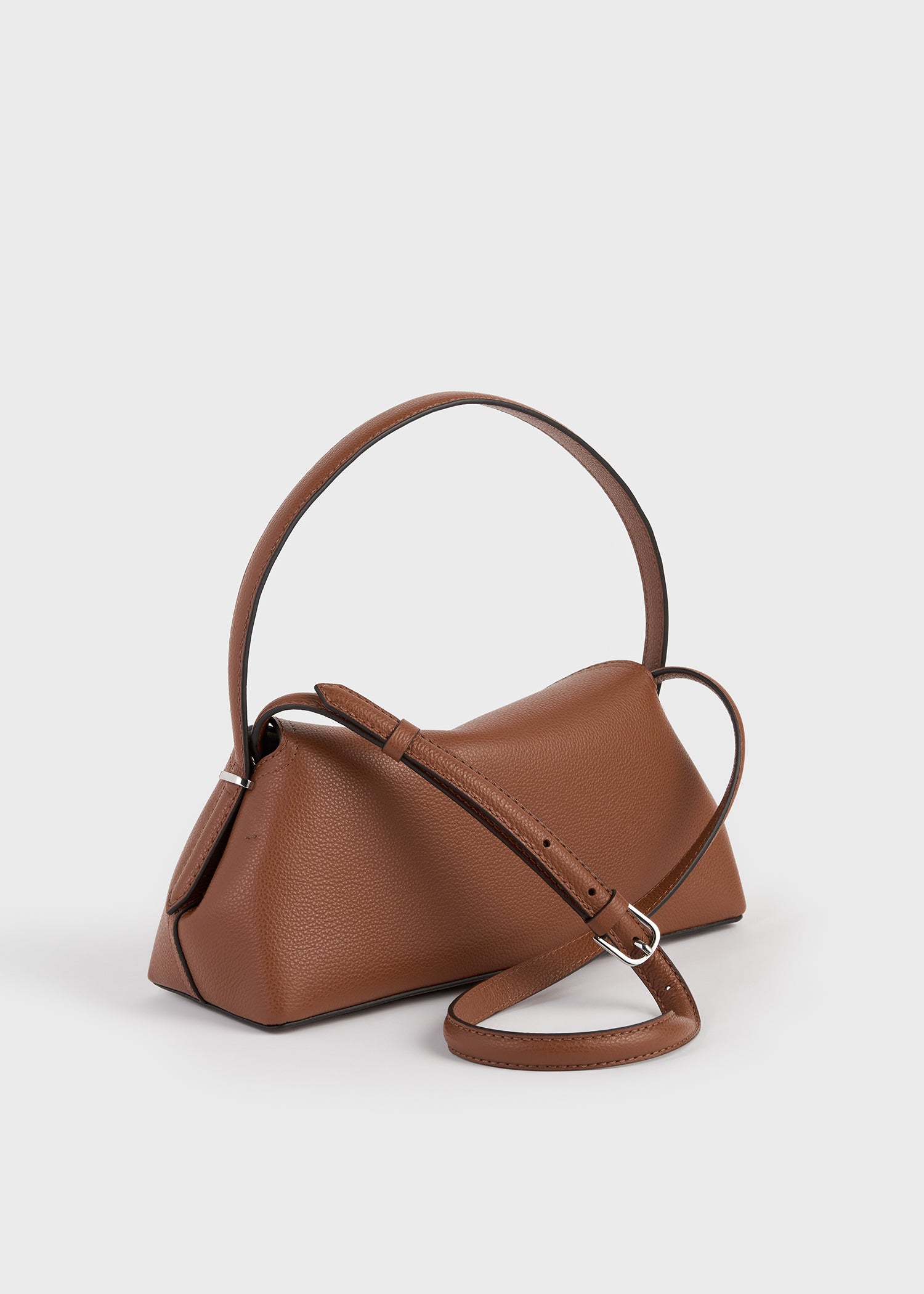 T-lock grained-leather shoulder sienna – TOTEME
