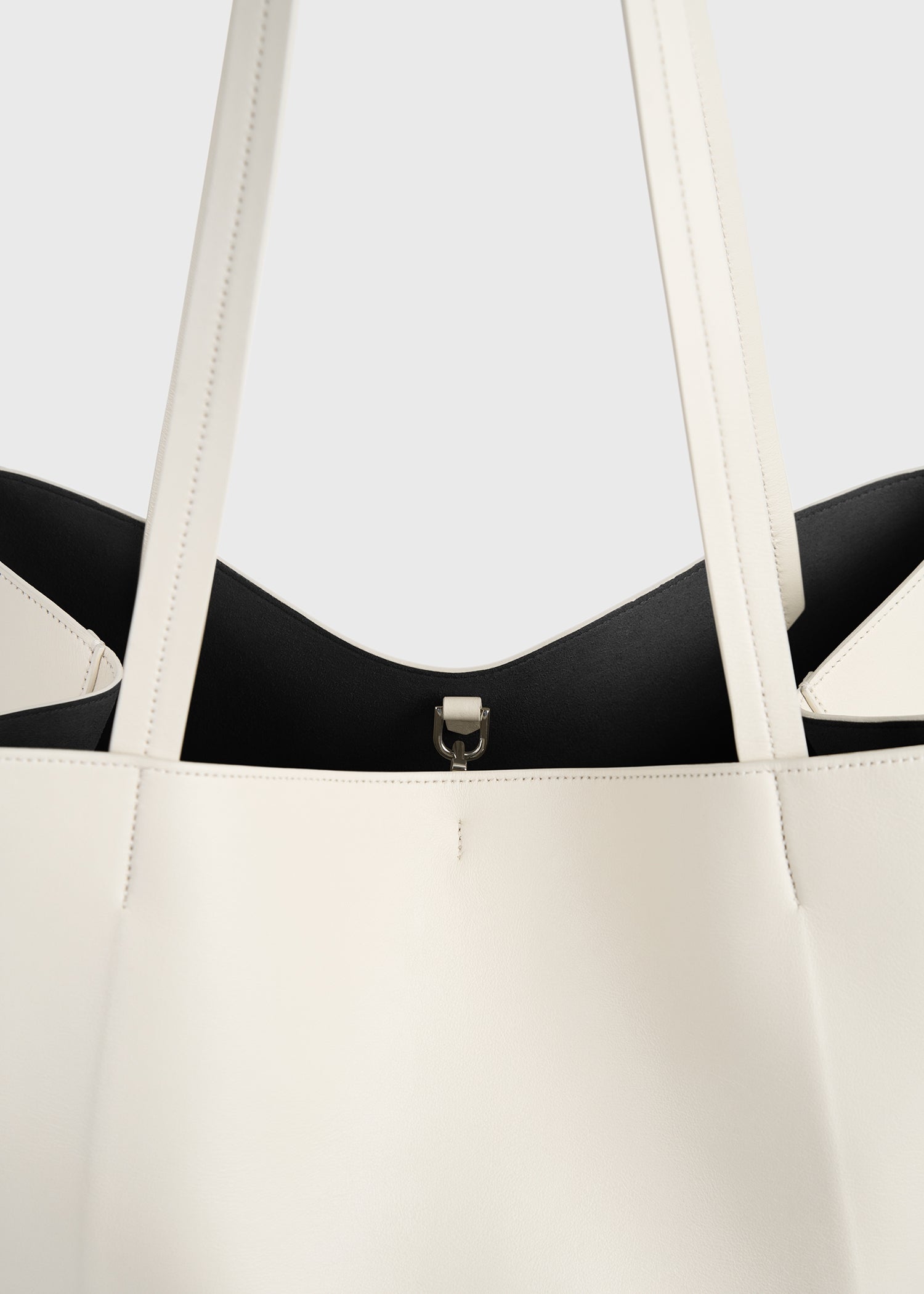 Roam leather tote stone - Preorder