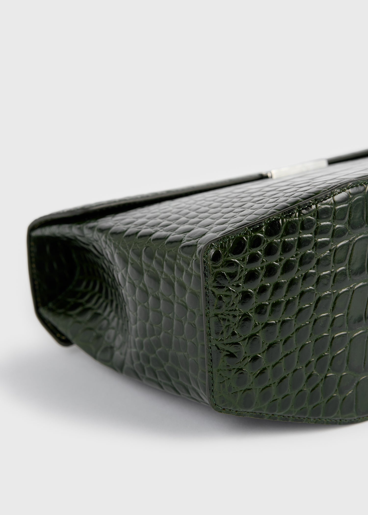 Clip croco-embossed top handle dark green
