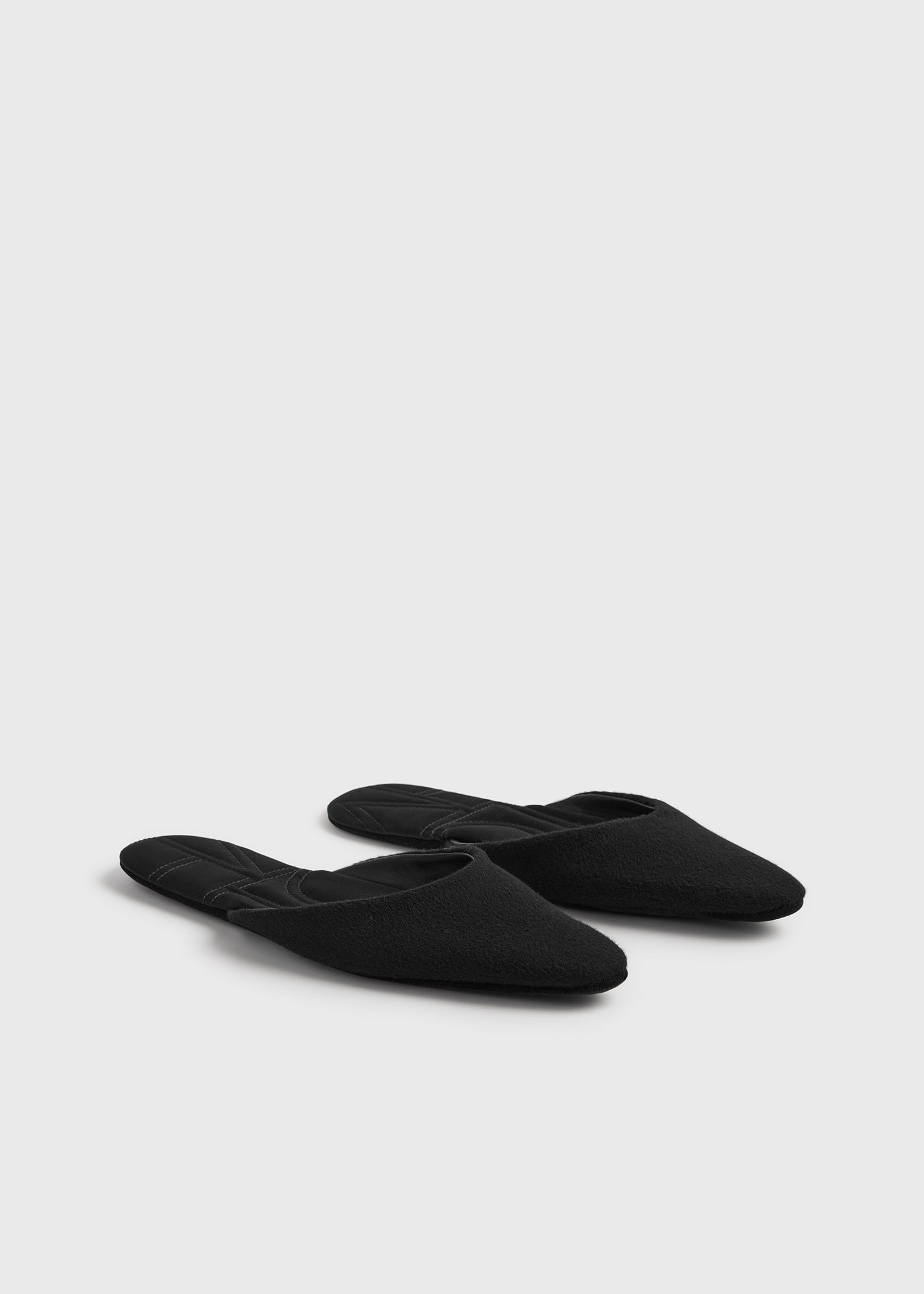 Wool-cashmere lounge slippers black