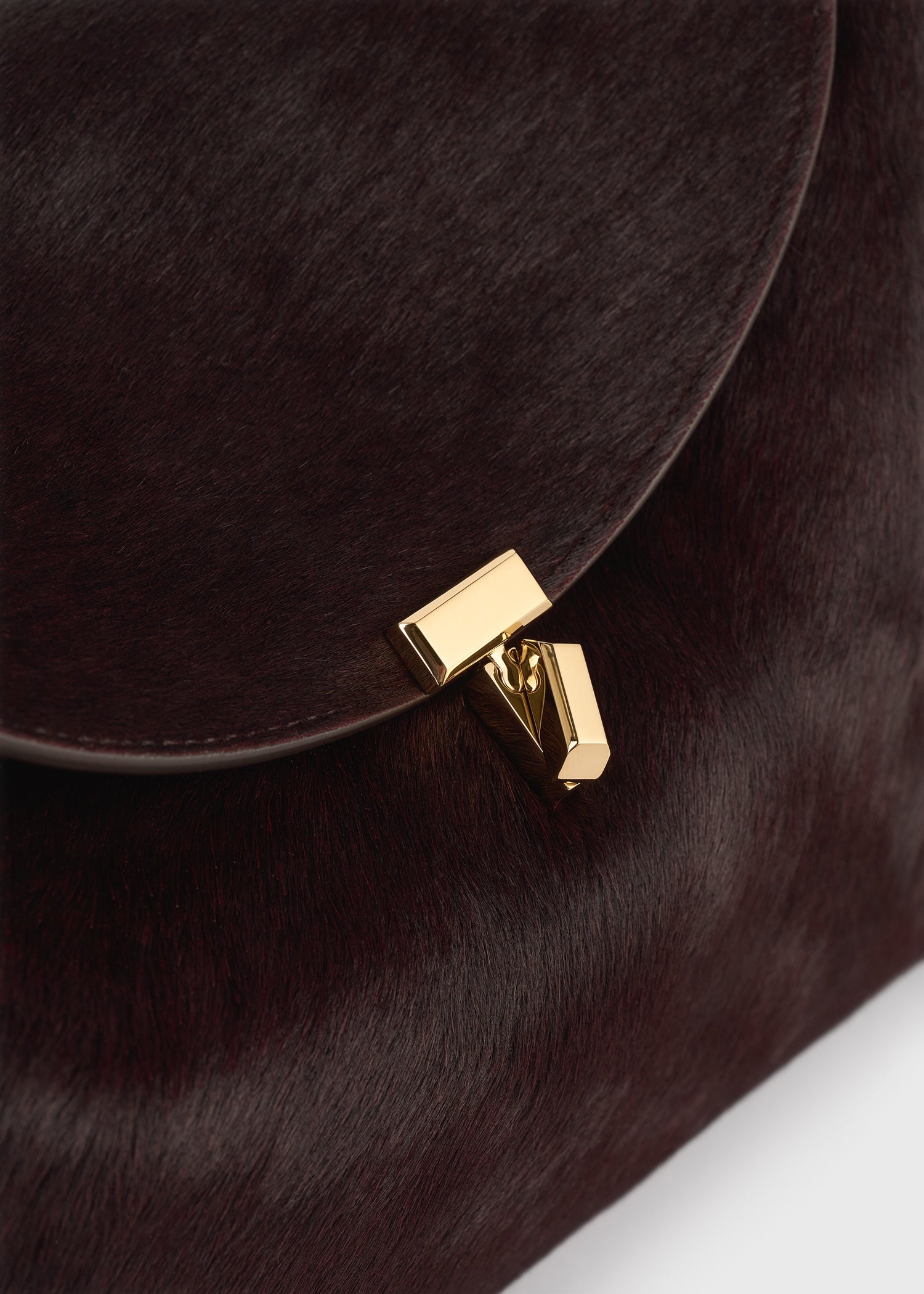 T-lock pony hair top handle wine – TOTEME