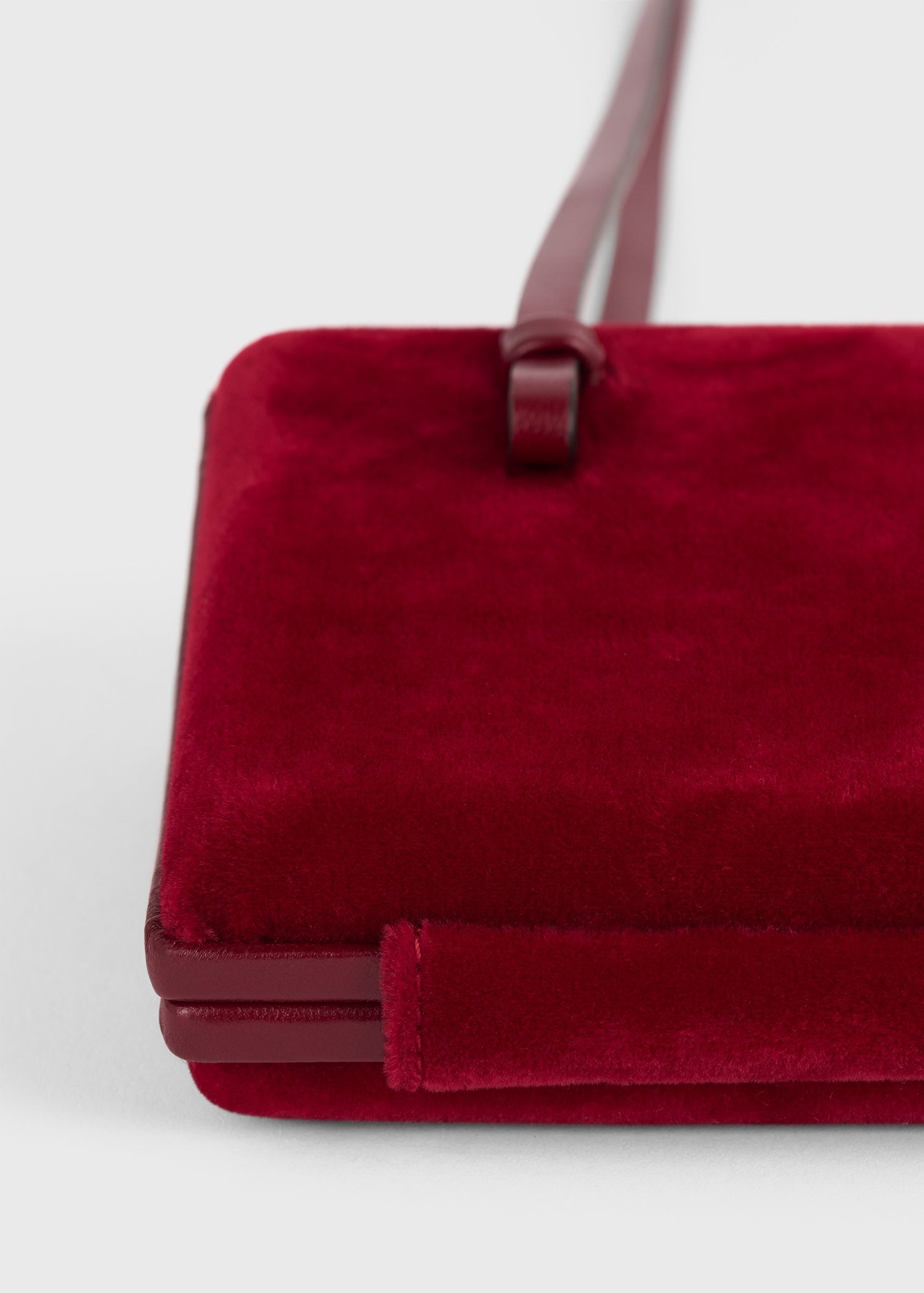 Cocktail velvet bag red