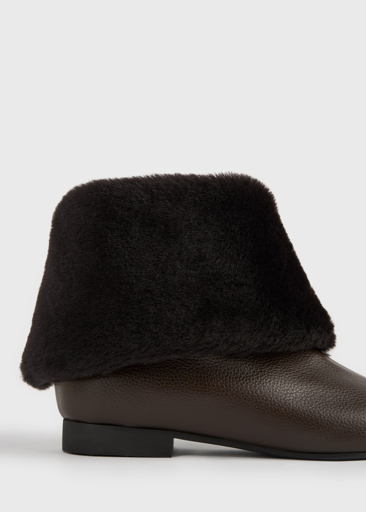 Downtown shearling boots brown
