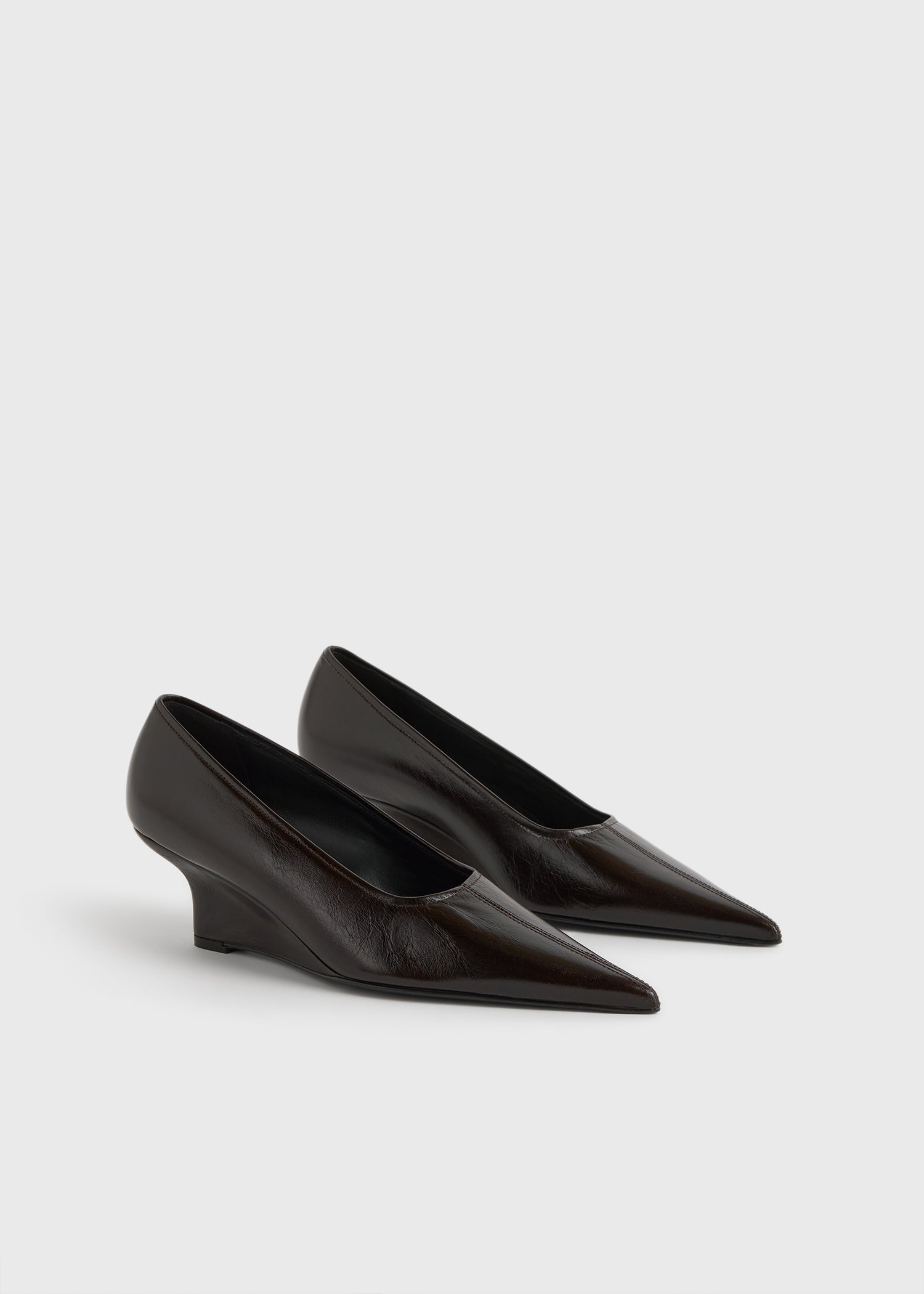 Sharp naplack wedge pumps bark – TOTEME