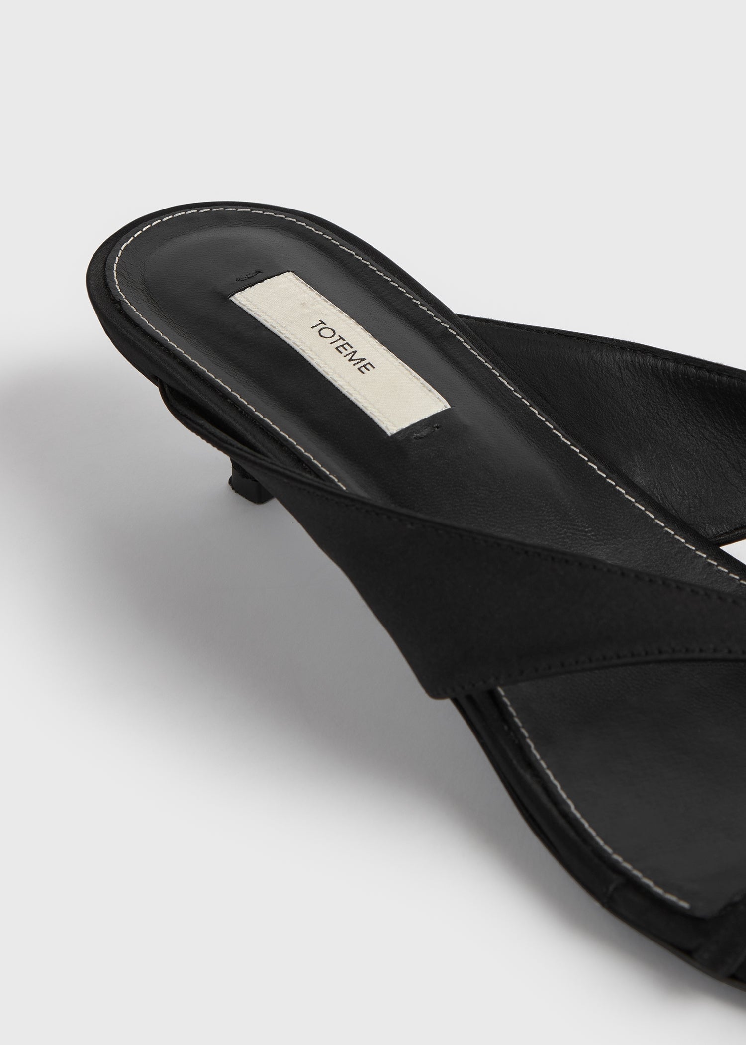 Bow satin sandals black