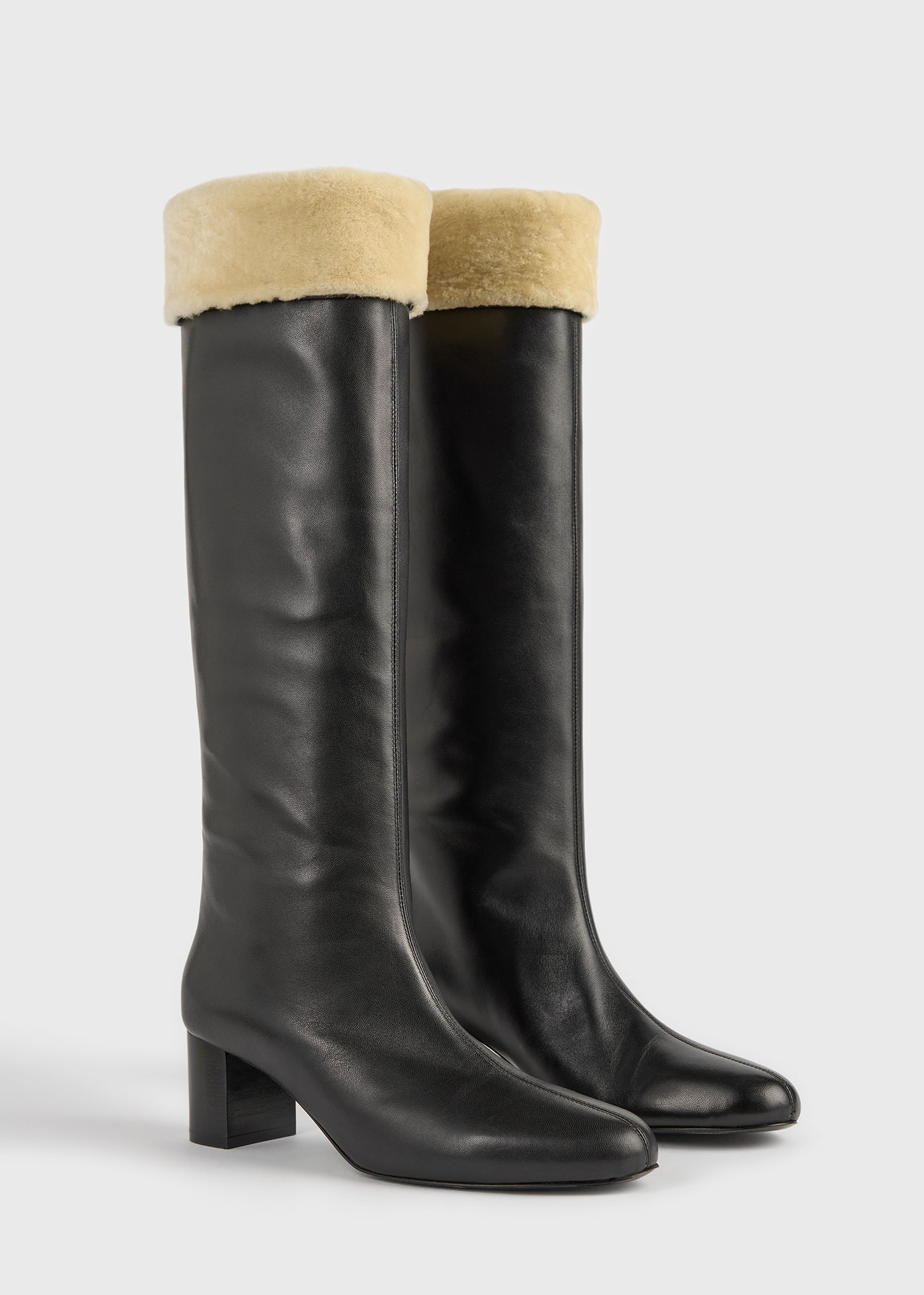 Downtown shearling knee-high boots black/beige