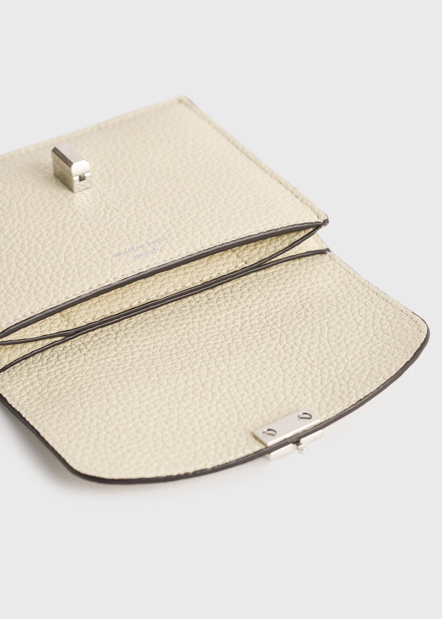 T-lock grained-leather cardholder milk