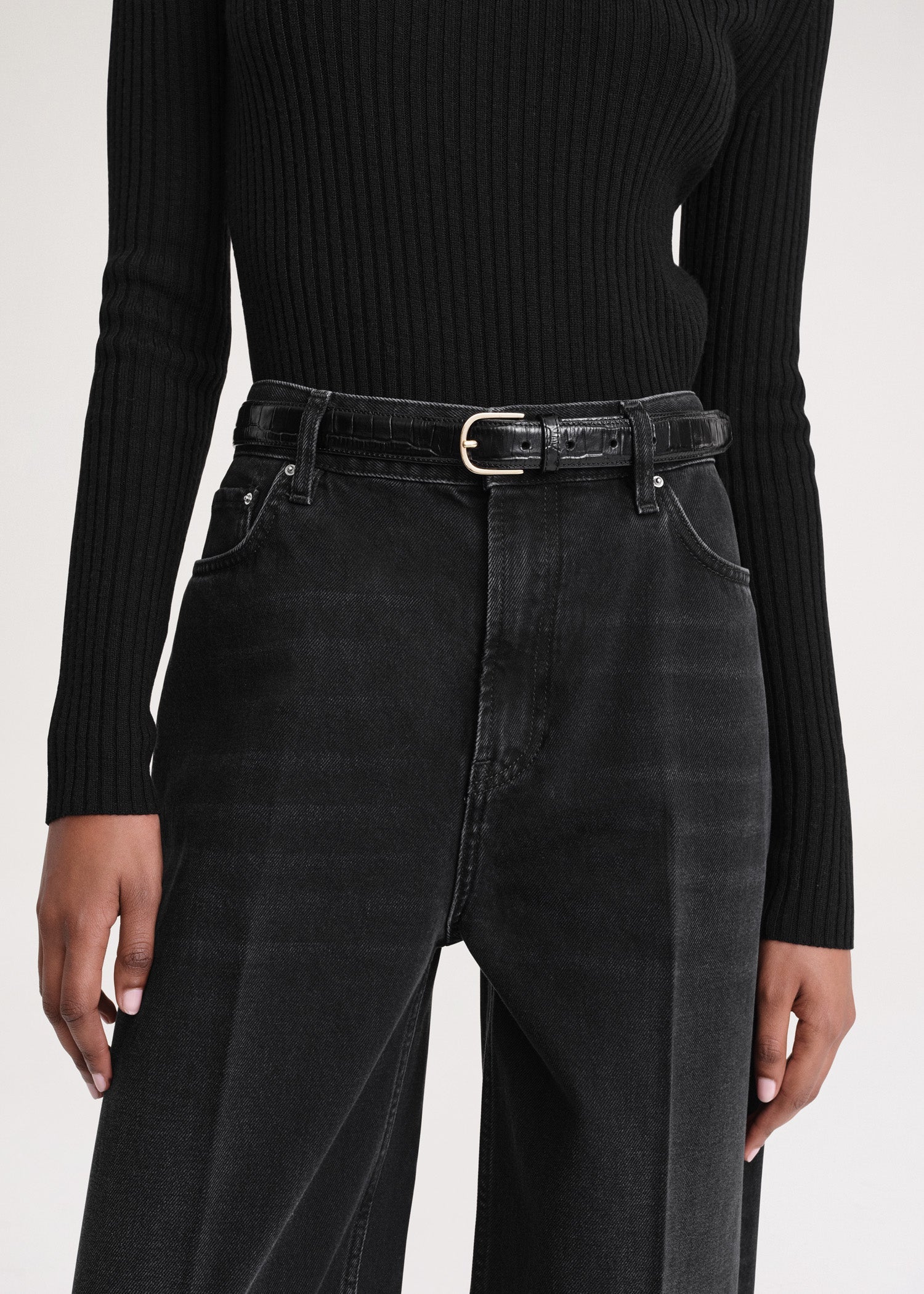 Slim croco-embossed trouser belt black