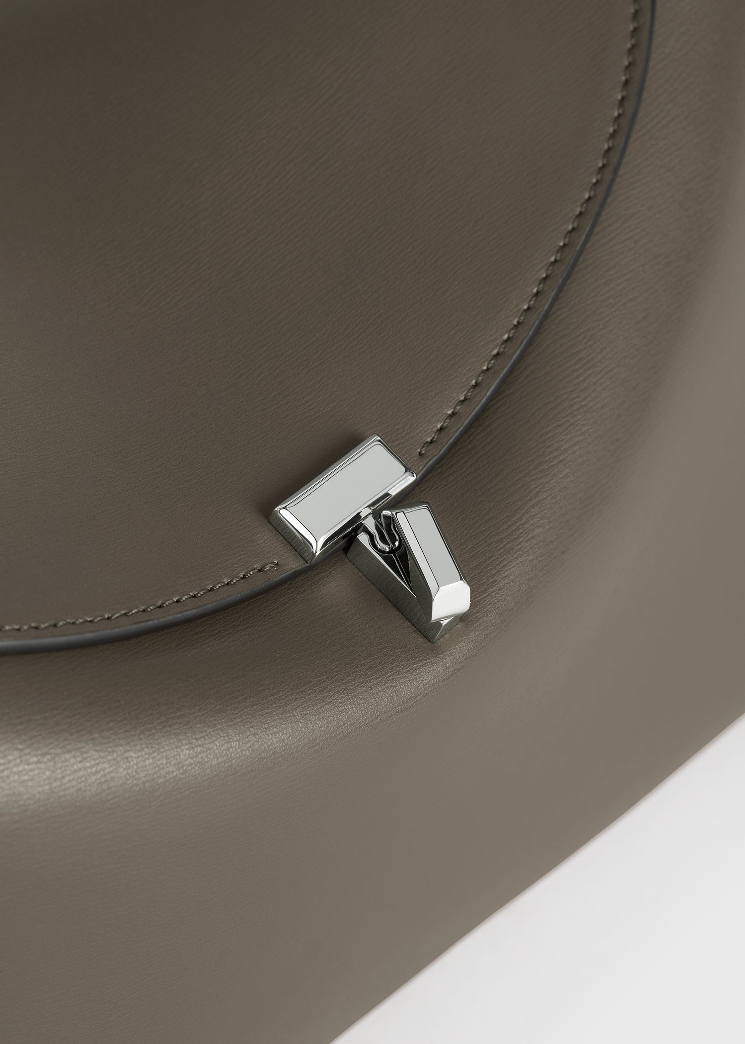 T-lock leather top handle ash
