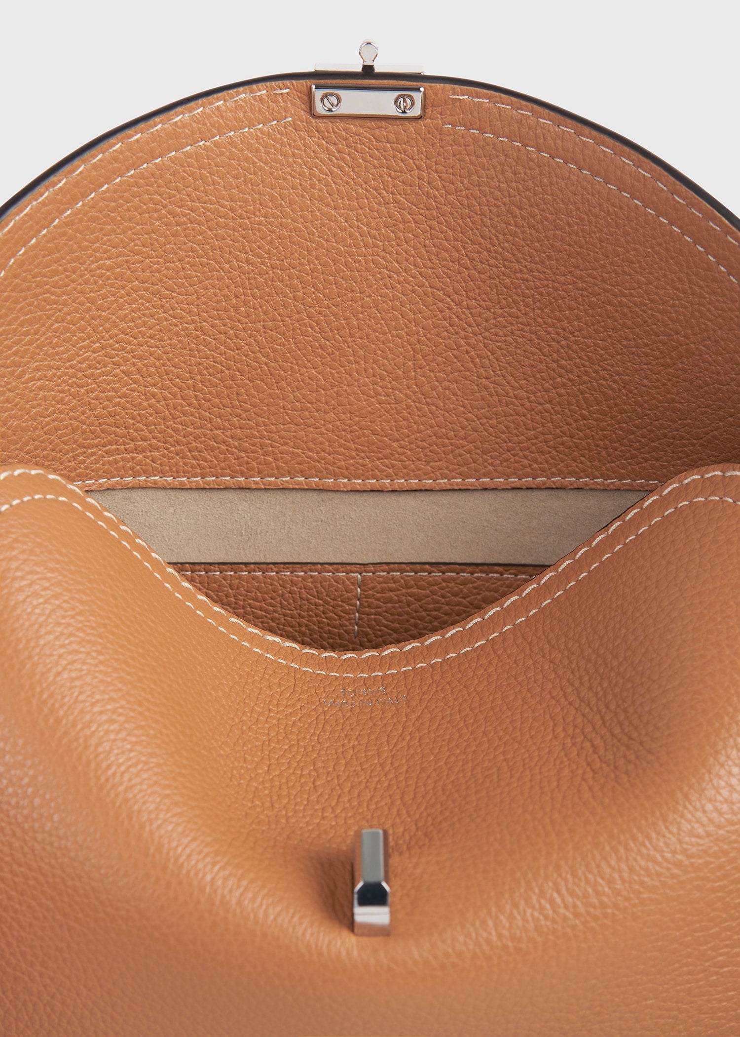 TOTEME トーテム T-LOCK CLUTCH TAN 105 ショルダーバッグ 234-WLGBG423-LE0030 ブラウン T-lock grained-leather clutch tan – TOTEME
