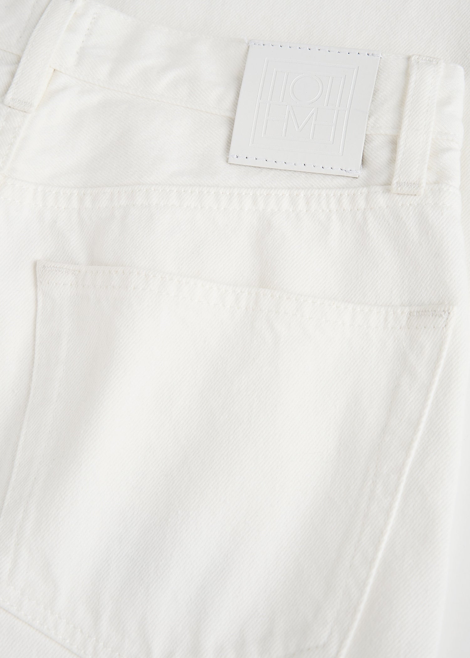 Classic cut denim full length off-white – TOTEME