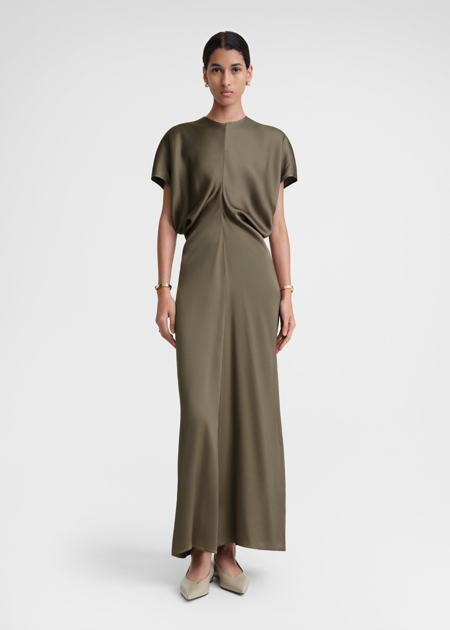 Slouch waist dress bay leaf from Toteme - $498