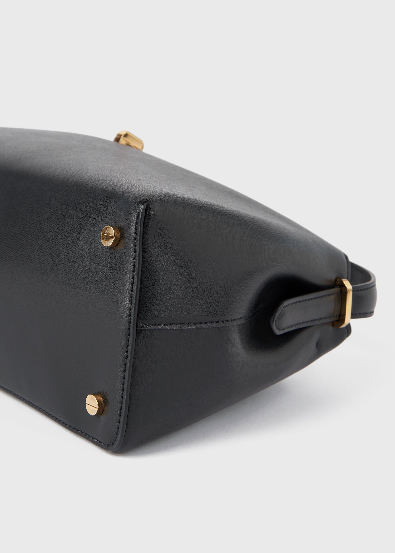 T-lock leather top handle black