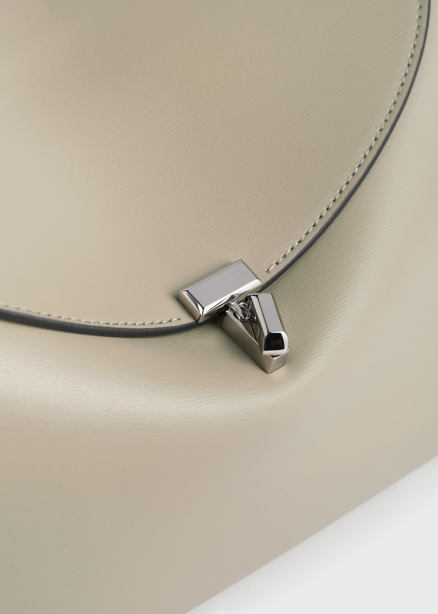T-lock leather top handle fawn